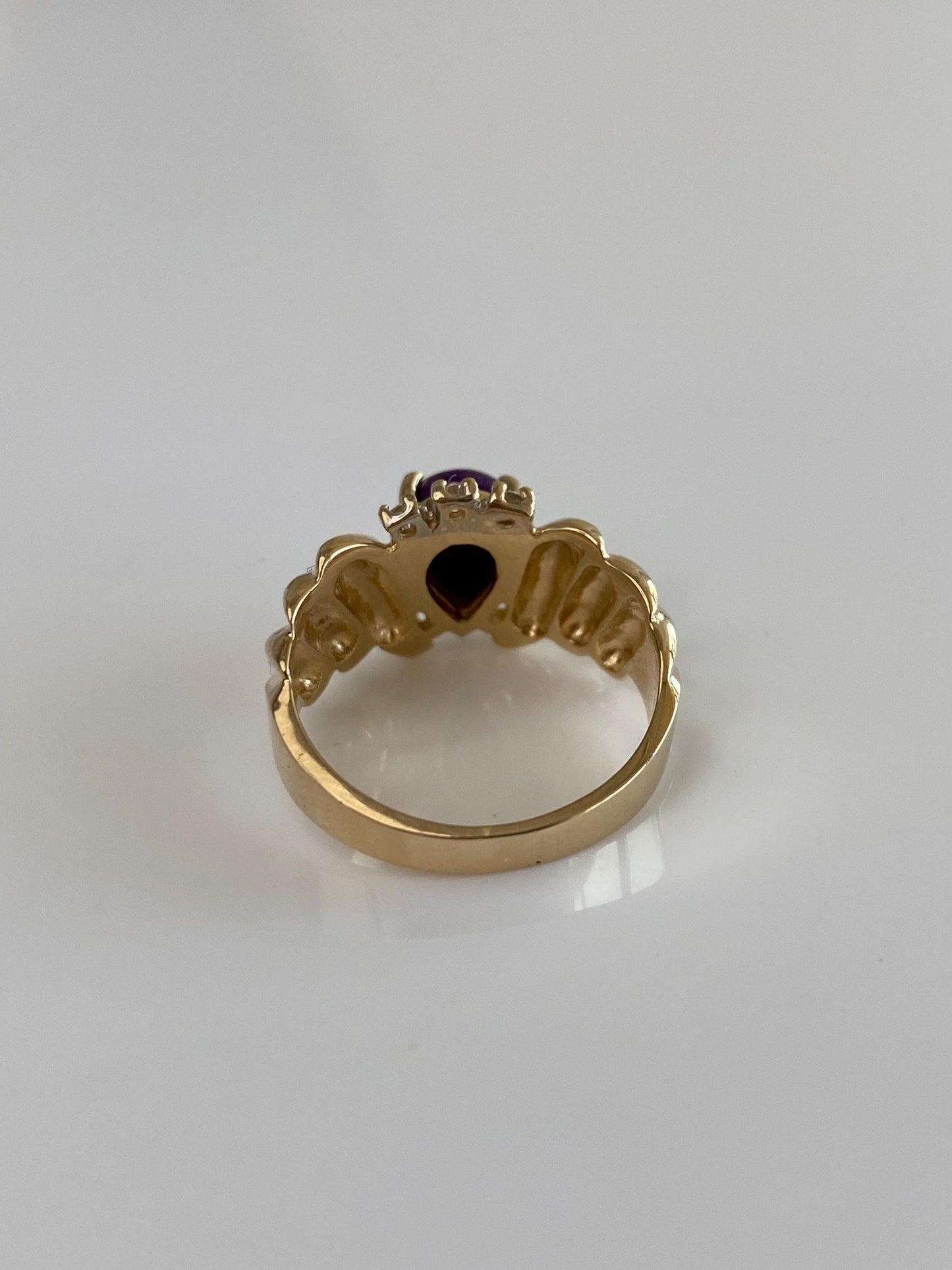Vintage Solid 14k Yellow Gold Diamond Purple Charoite Designed Ring - Size 6.5
