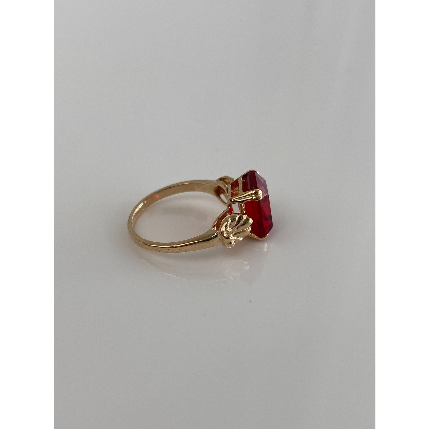 Vintage Solid 10k Yellow Gold Red Cubic Zirconia Leaves Ring - Size 5