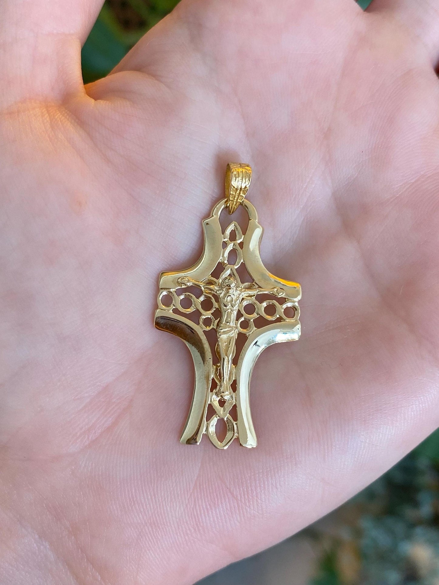 Vintage Solid 14k Yellow Gold Crucifix Cross Charm