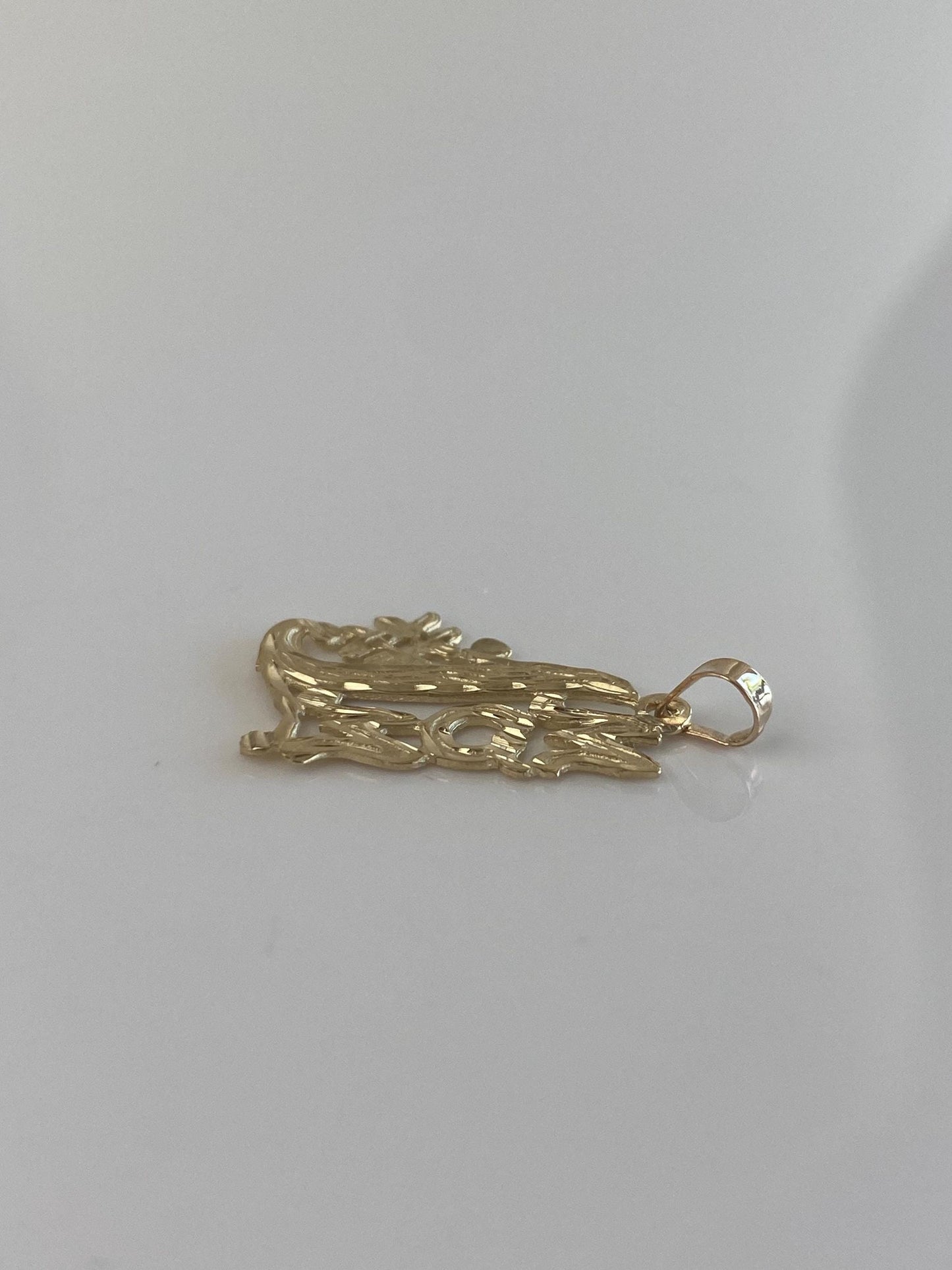 Vintage Solid 14k Yellow Gold Diamond Cut #1 Mom Charm