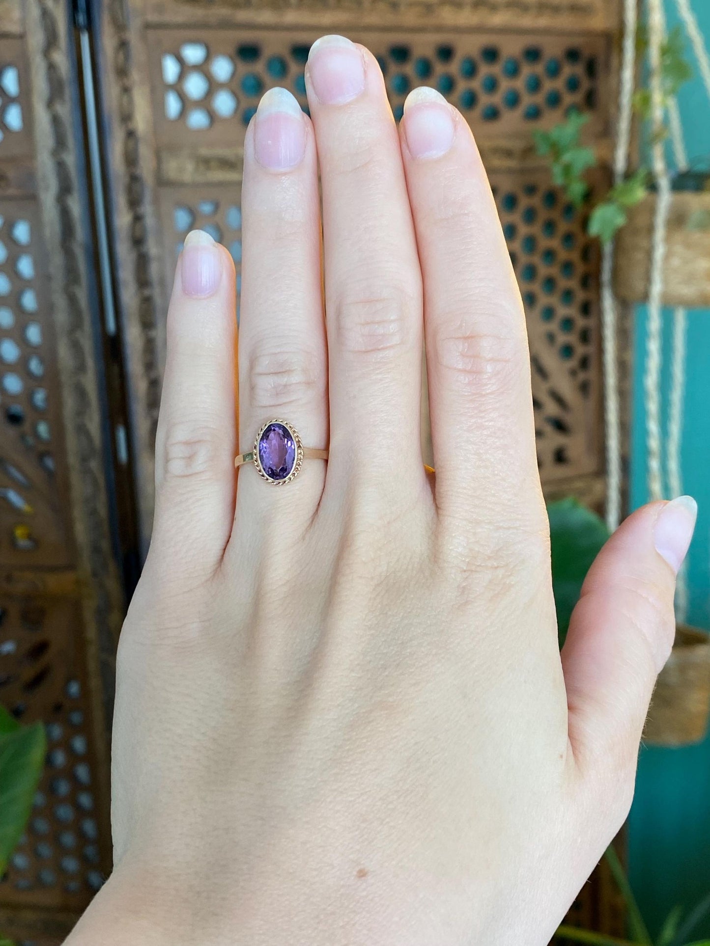 Vintage Solid 9k Yellow Gold Amethyst Ring - Size 5