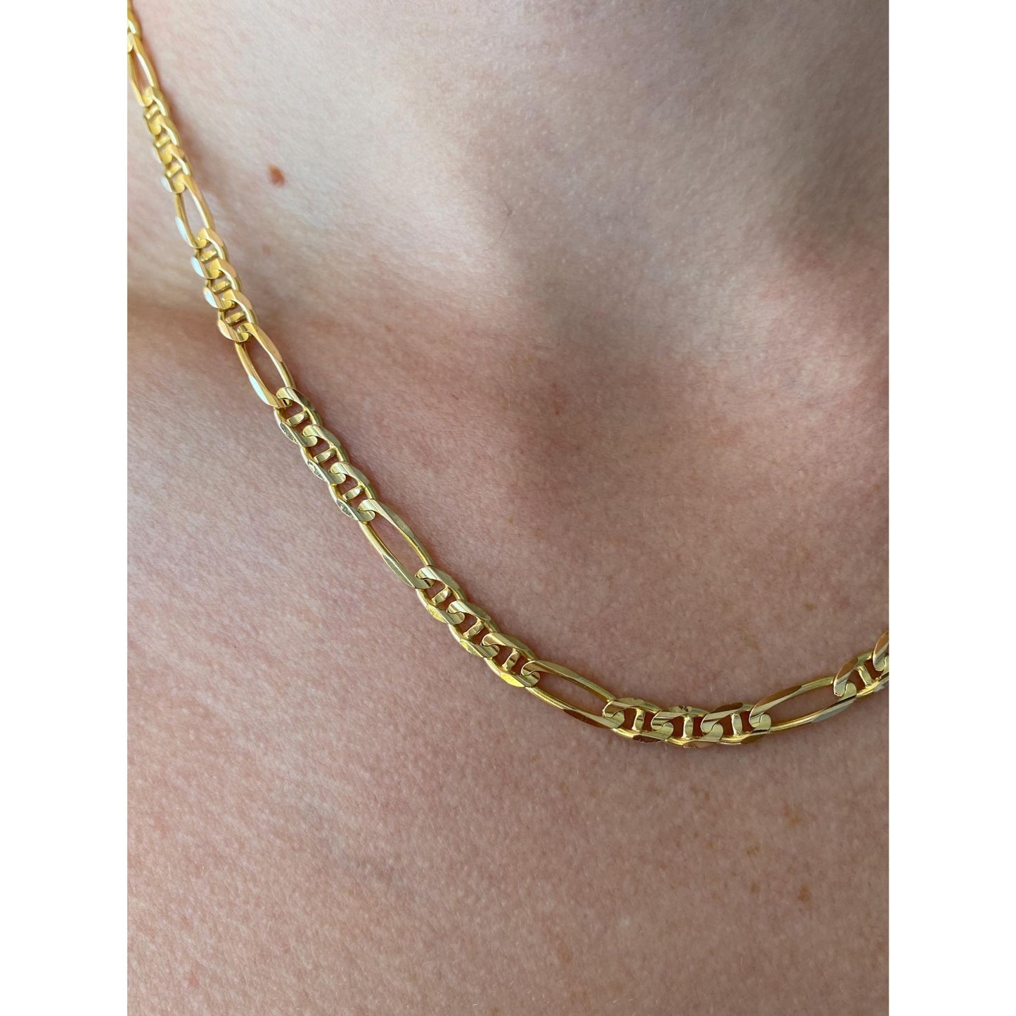 Vintage Solid 14k Yellow Gold Figaro Mariner Link Chain Necklace - 17.75 inches