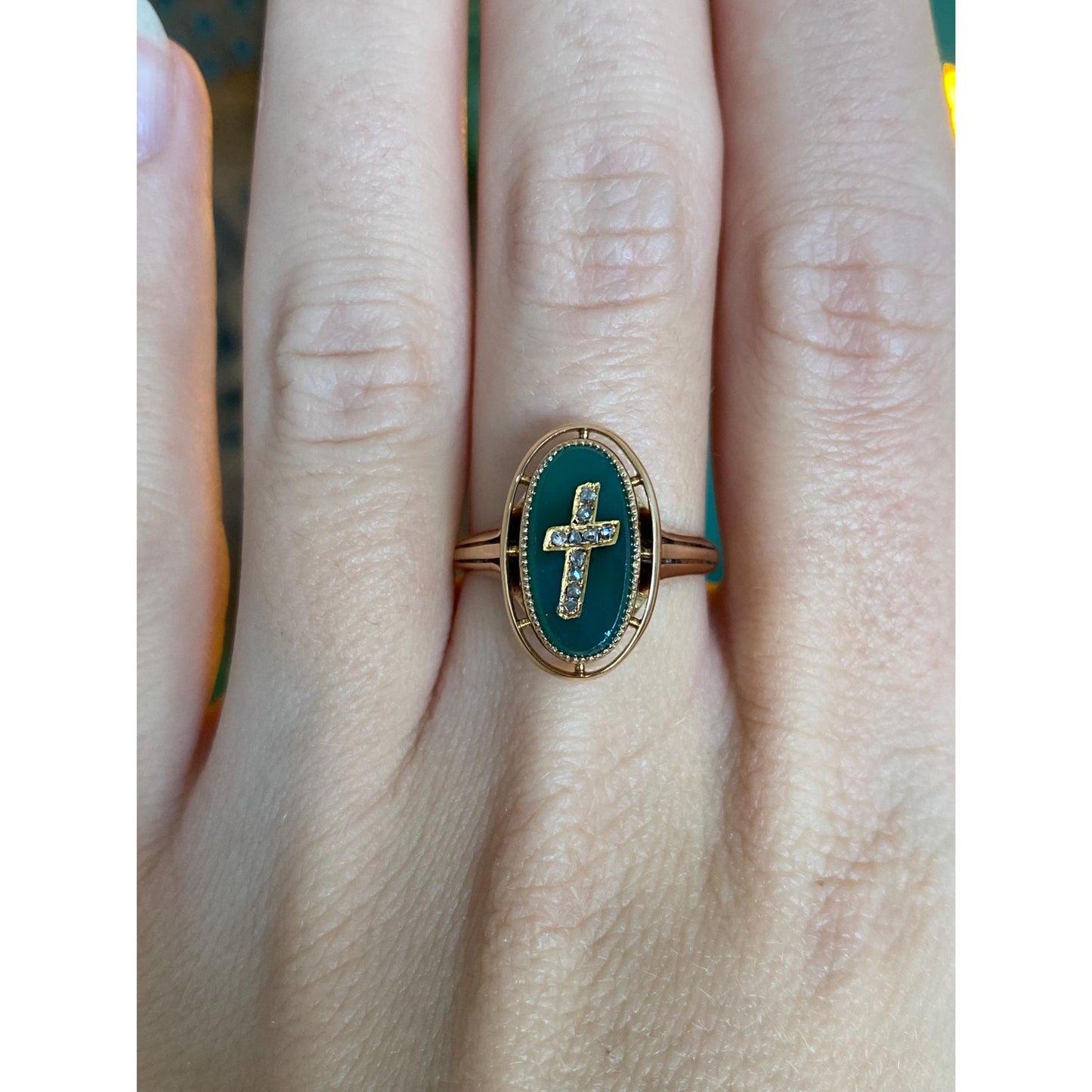 Vintage Solid 14k Yellow Gold Grey Diamond Green Stone Cross Ring - Size 7.5