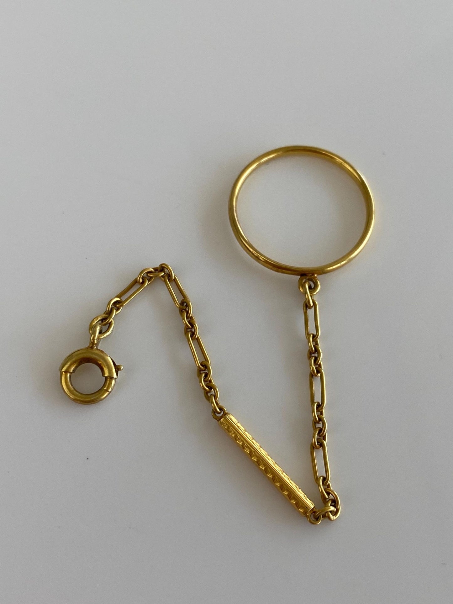 Vintage Solid 14k Yellow Gold Ring to Bracelet Extension Fancy Link Chain Ring Band - Size 7.5