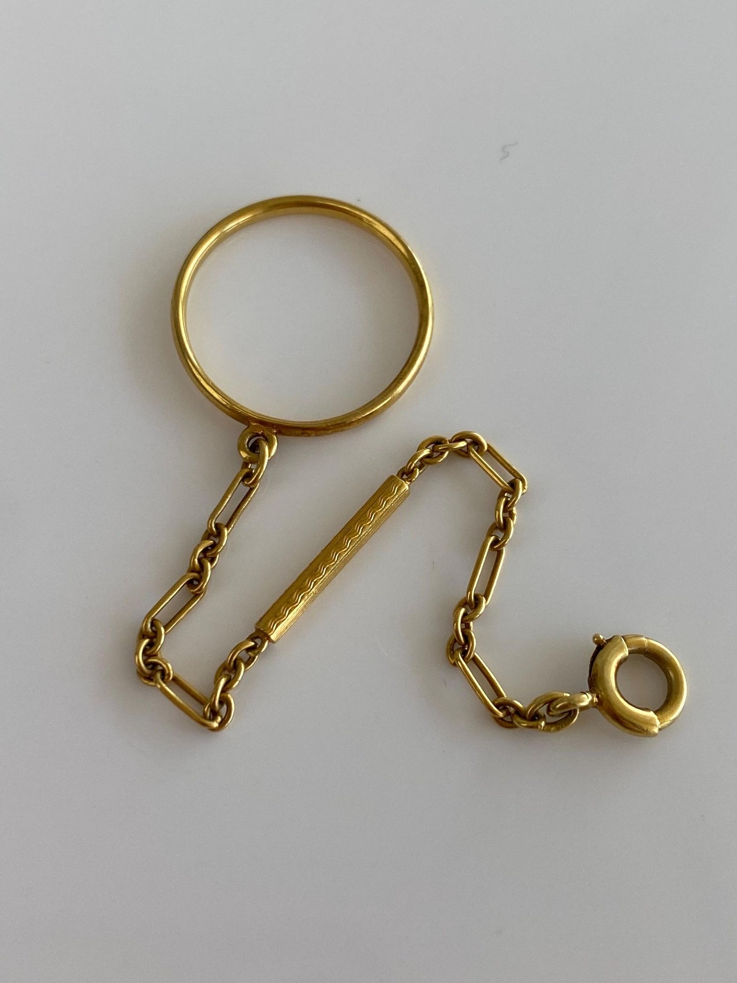 Vintage Solid 14k Yellow Gold Ring to Bracelet Extension Fancy Link Chain Ring Band - Size 7.5