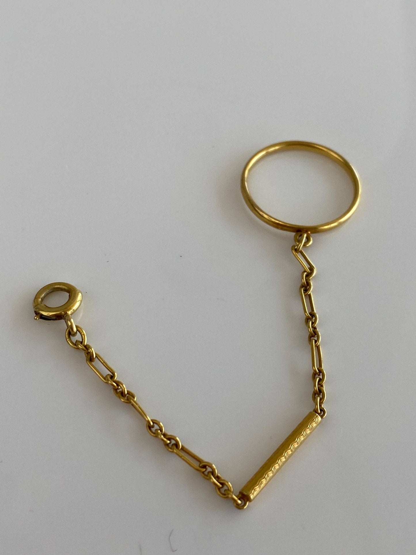 Vintage Solid 14k Yellow Gold Ring to Bracelet Extension Fancy Link Chain Ring Band - Size 7.5