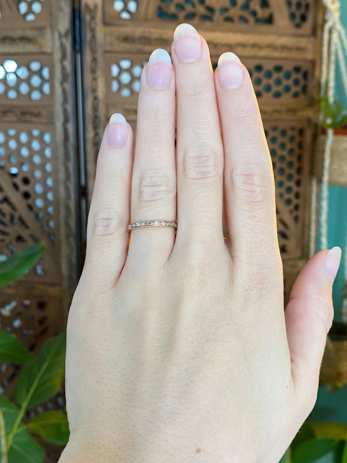 Vintage Solid 14k Yellow Gold Diamond Ring Band - Size 5