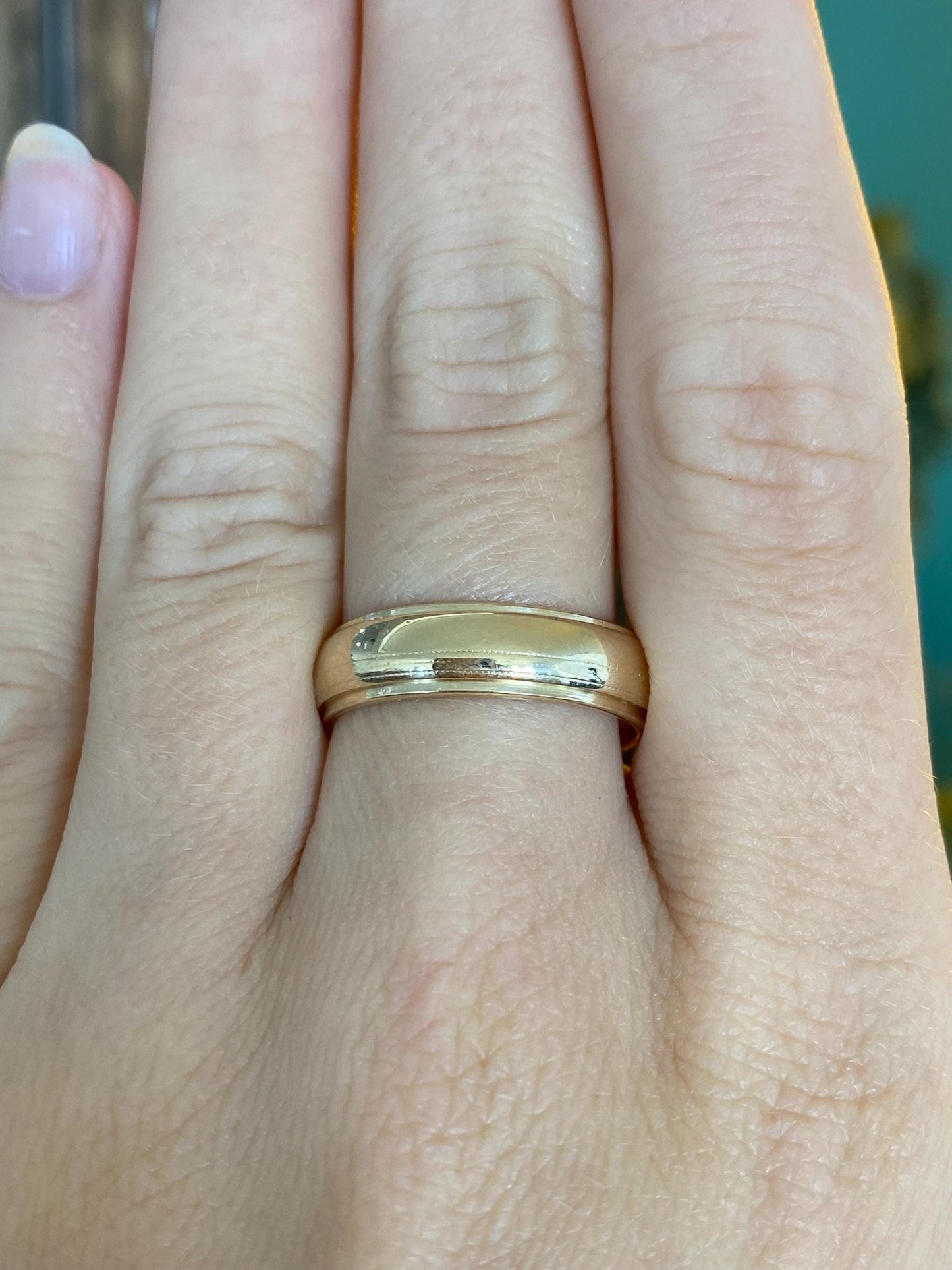 Tiffany & Co. Solid 14k Yellow Gold Lined Border Ring Band - Size 8.75