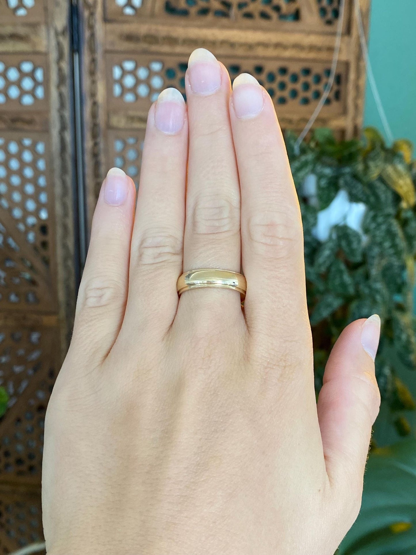 Tiffany & Co. Solid 14k Yellow Gold Lined Border Ring Band - Size 8.75