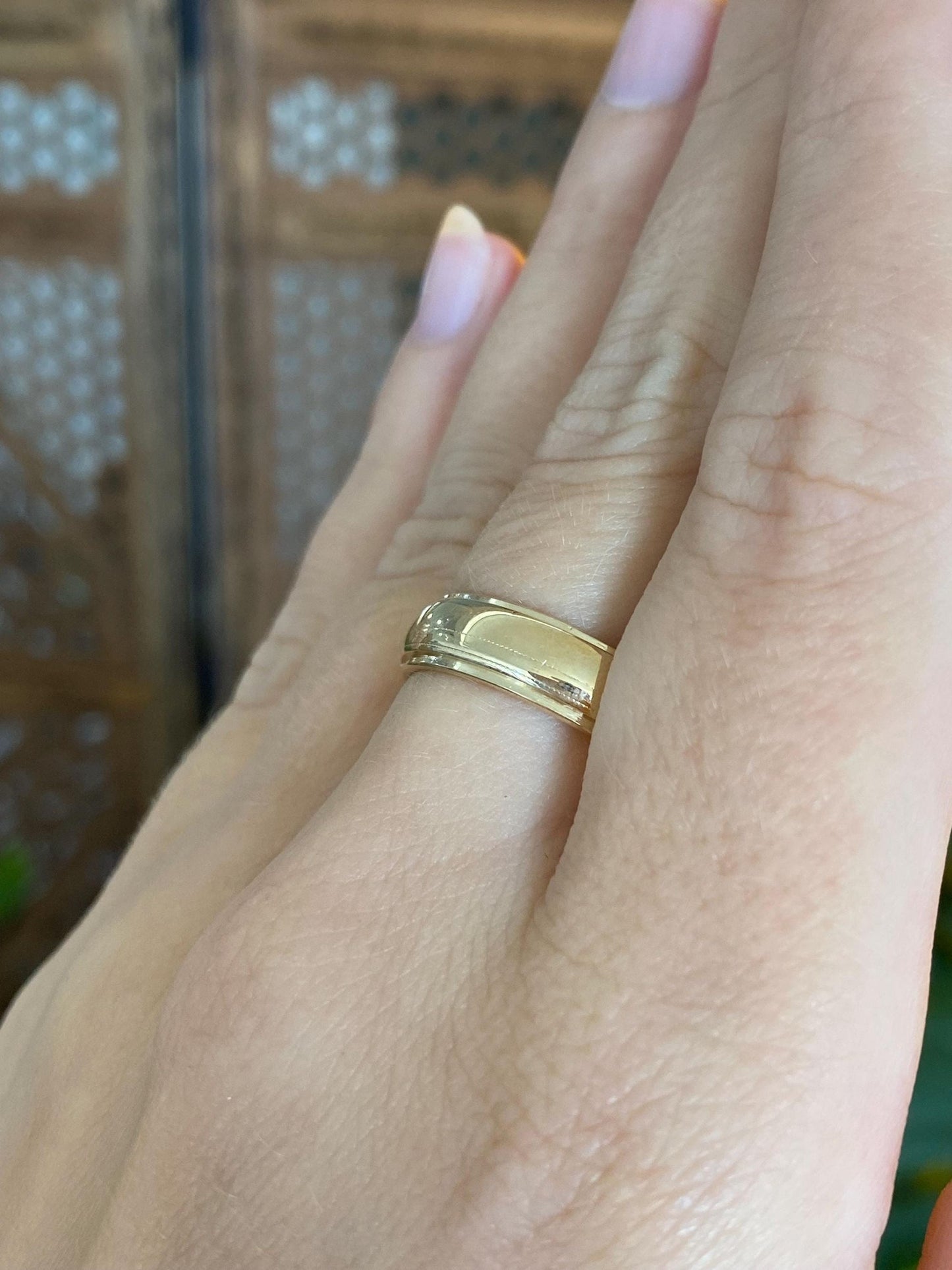 Tiffany & Co. Solid 14k Yellow Gold Lined Border Ring Band - Size 8.75