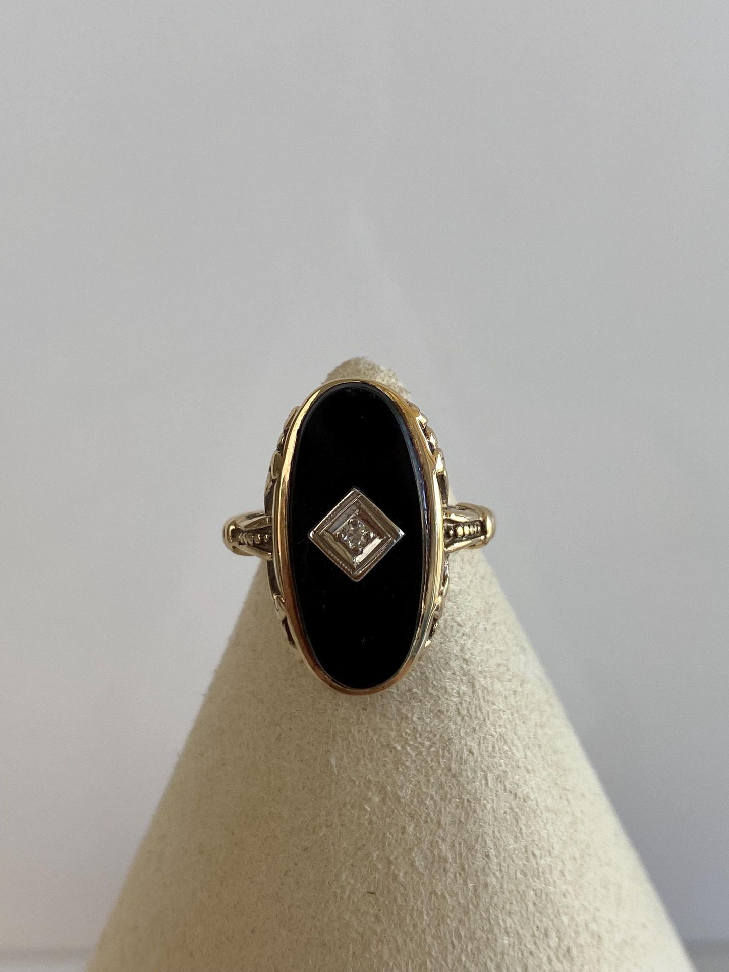 Vintage Solid 10k White & Yellow Gold Diamond Black Onyx Art Deco Ring - Size 6.5