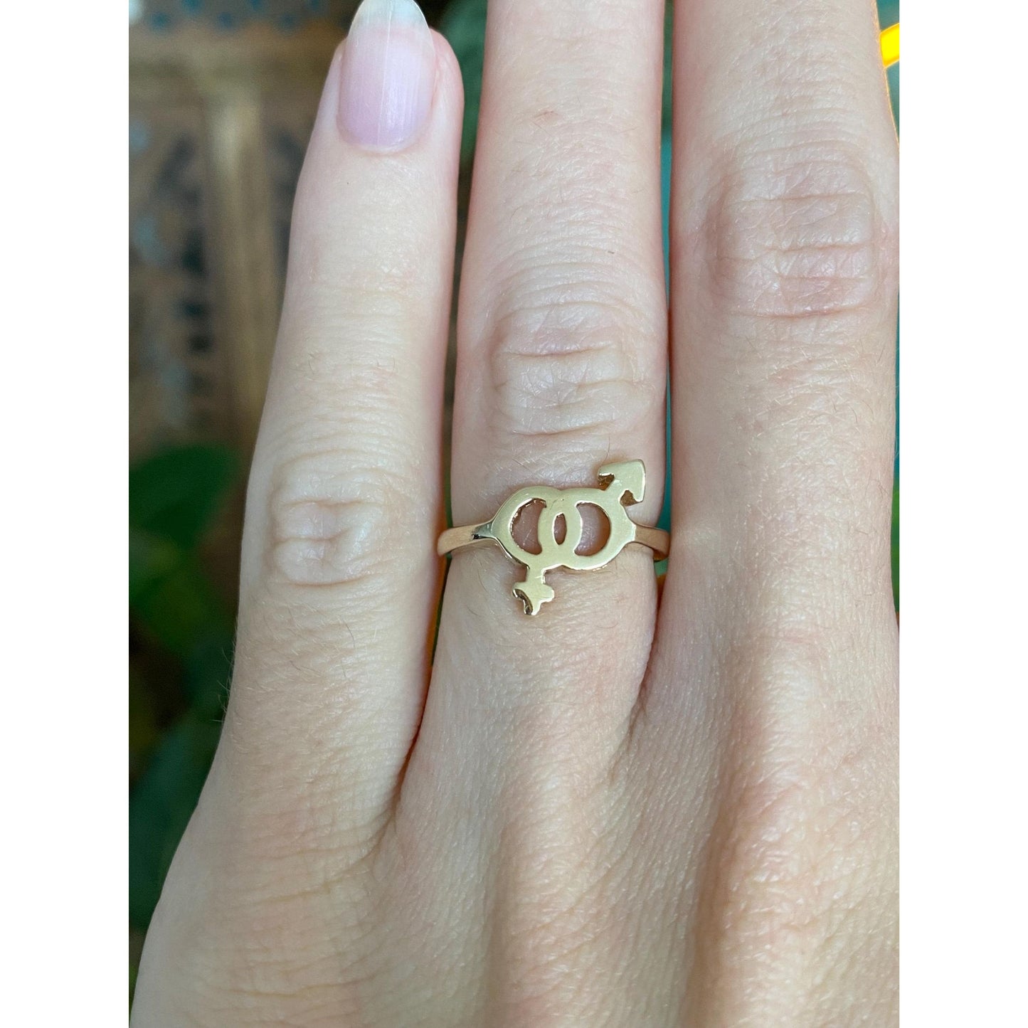 Vintage Solid 10k Yellow Gold Female Male Symbol Ring - Size 4.5