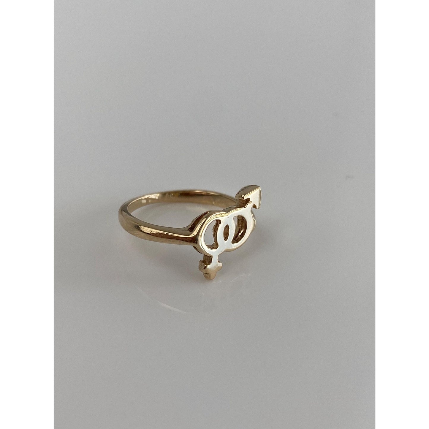 Vintage Solid 10k Yellow Gold Female Male Symbol Ring - Size 4.5