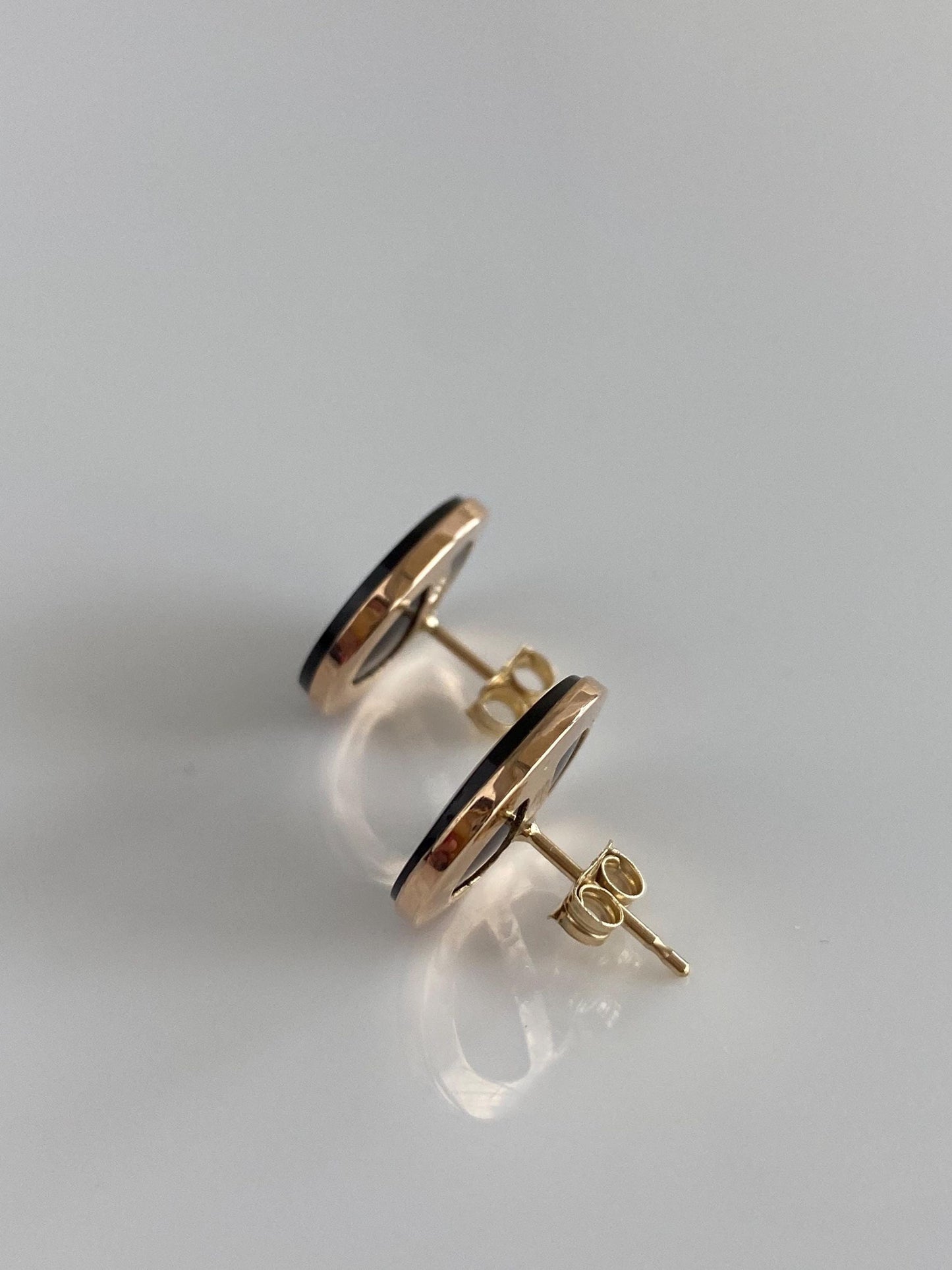 Vintage Solid 14k Yellow Gold Carnelian Cufflink Stud Earrings