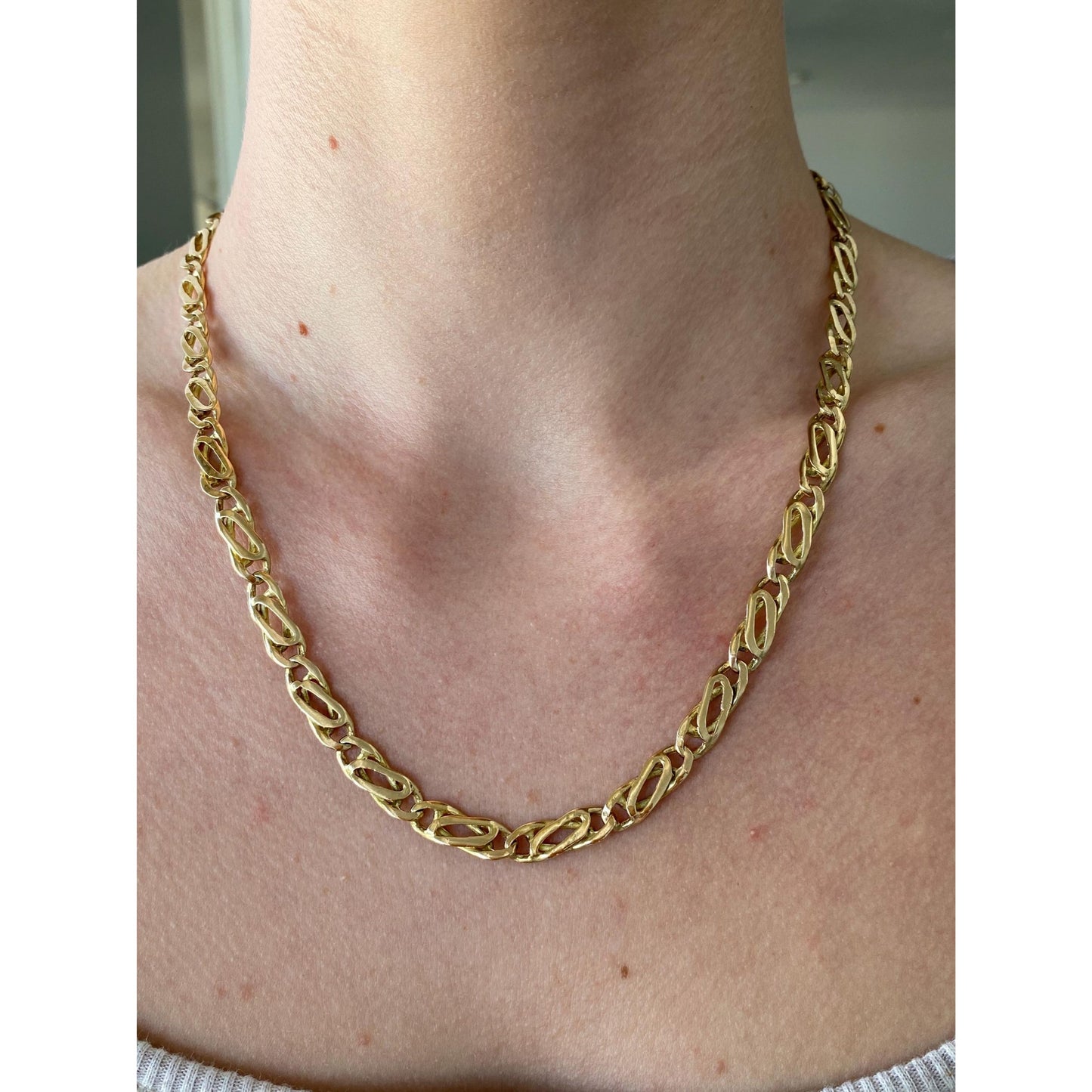 Vintage Solid 14k Yellow Gold Oval Twist Link Necklace - 19 inches