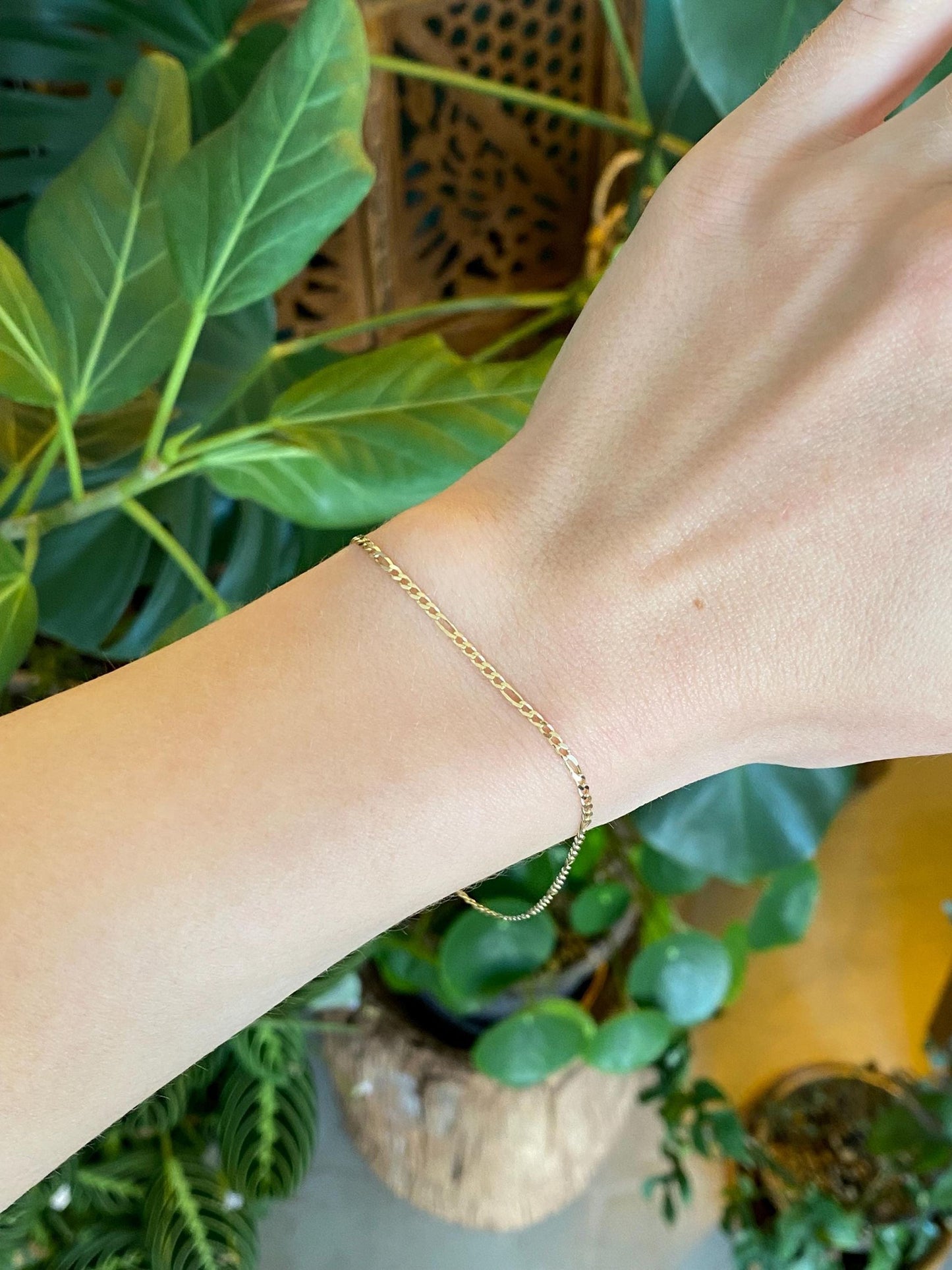 Vintage 14k Yellow Gold Dainty Figaro Chain Bracelet Anklet - 8.25 inches