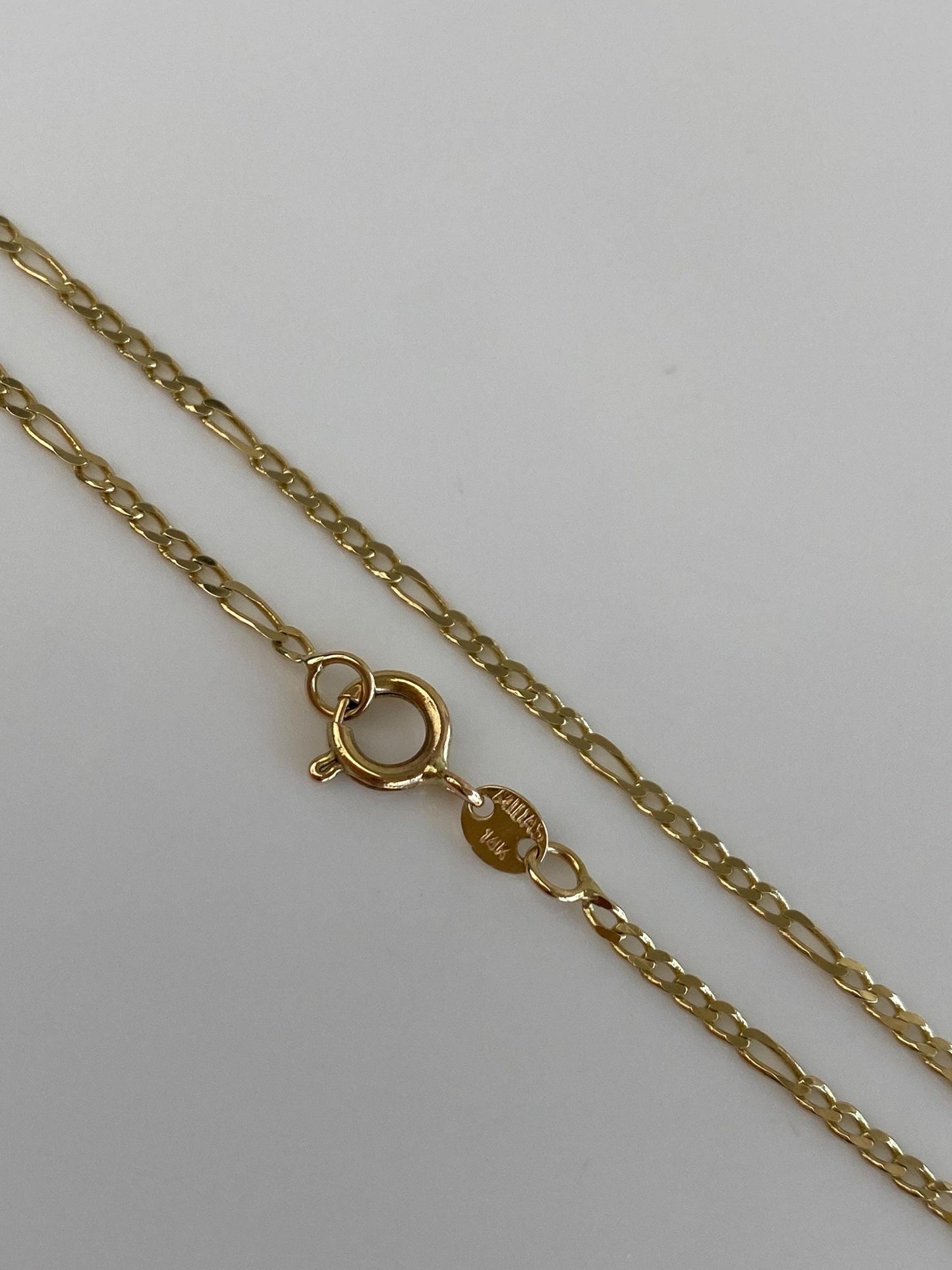 Vintage 14k Yellow Gold Dainty Figaro Chain Bracelet Anklet - 8.25 inches