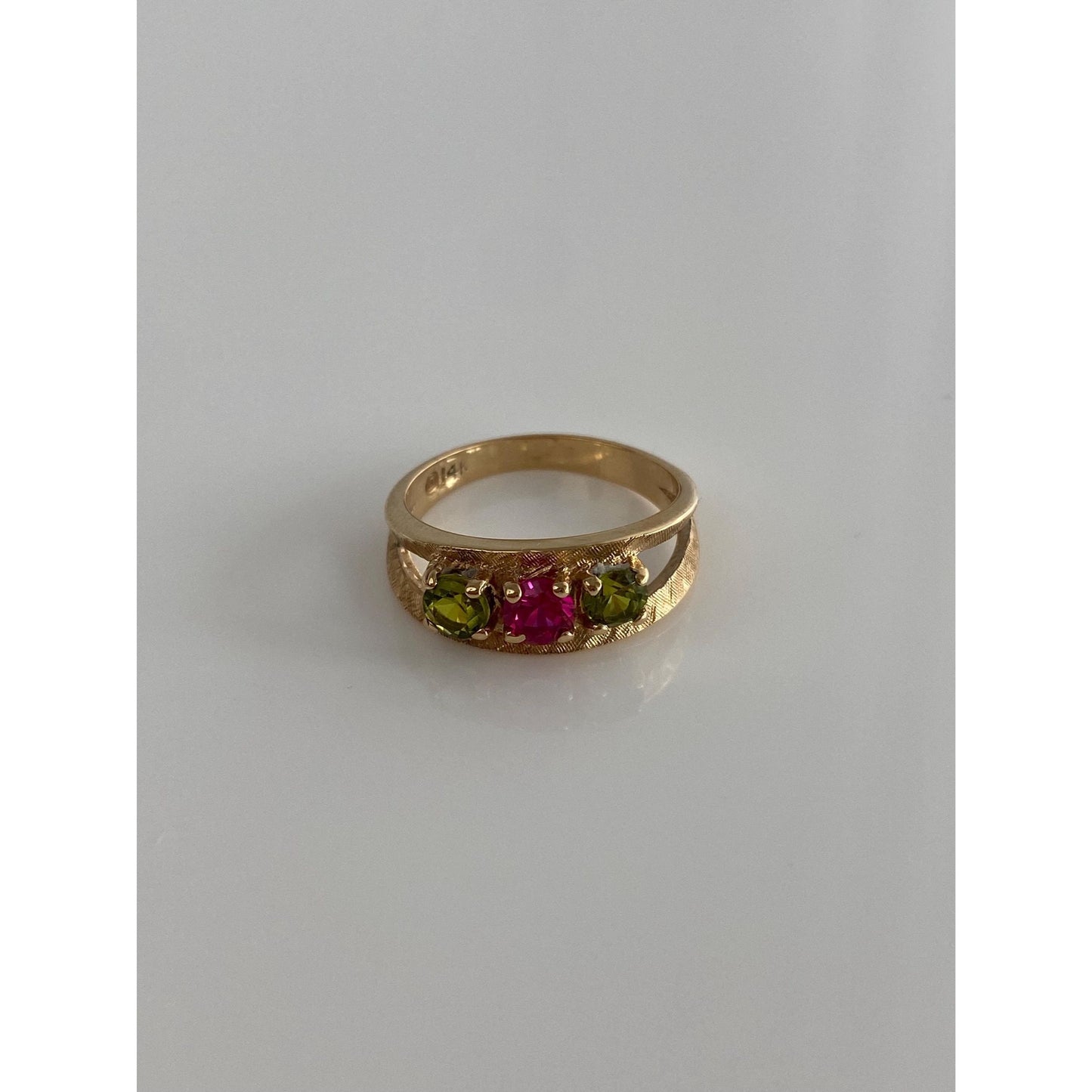 Solid 14k Yellow Gold Pink Sapphire Peridot Ring - Size 6.25