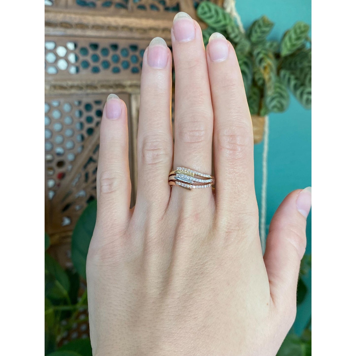 Vintage Solid 14k Tri Tone Gold Diamond Twist Ring - Size 7