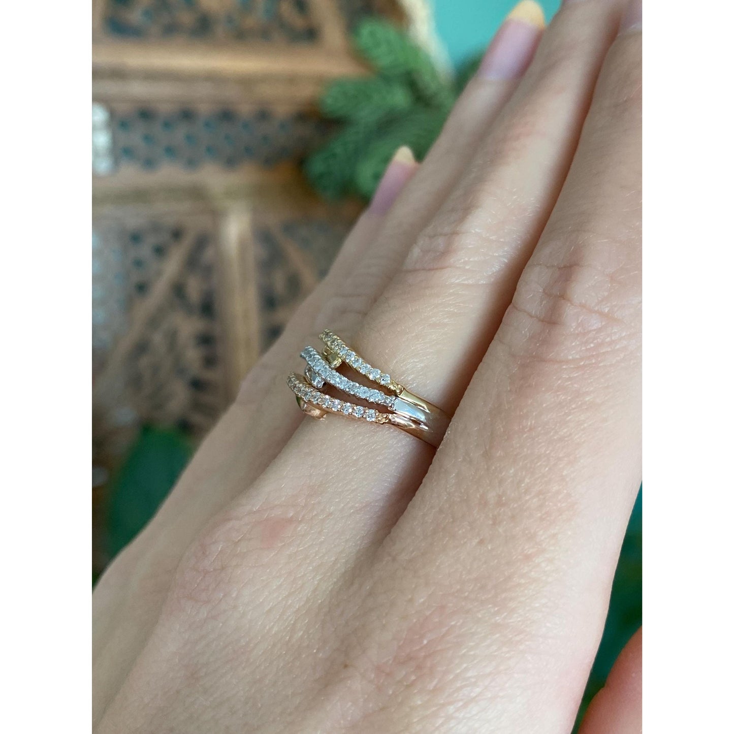 Vintage Solid 14k Tri Tone Gold Diamond Twist Ring - Size 7