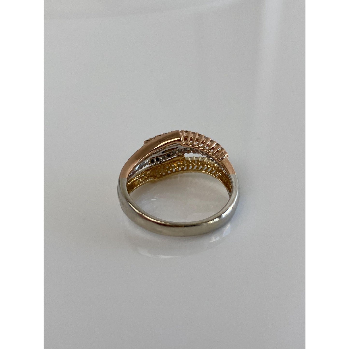 Vintage Solid 14k Tri Tone Gold Diamond Twist Ring - Size 7