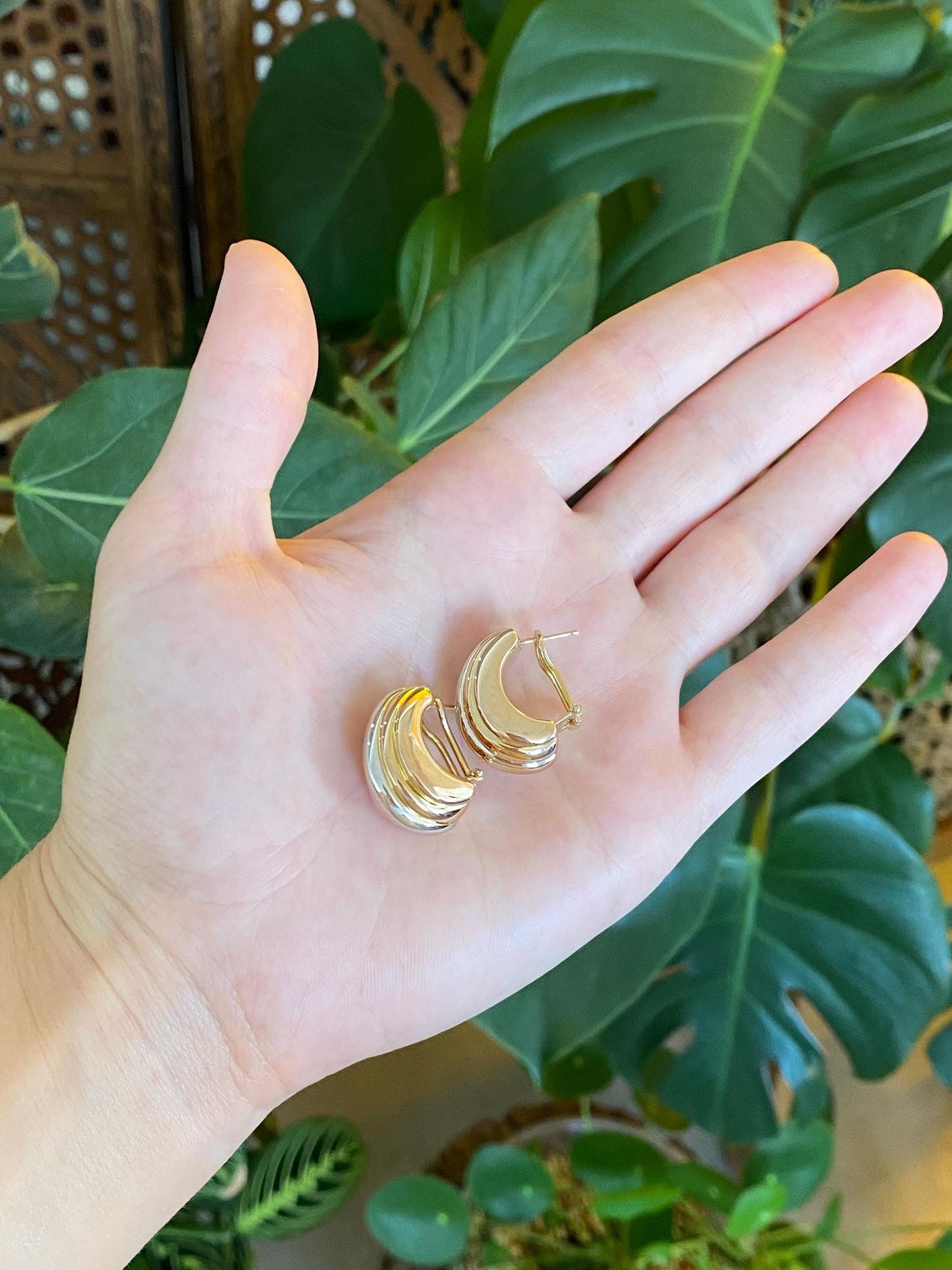 Vintage 12k Tri Tone Gold Fluted Drop Earrings
