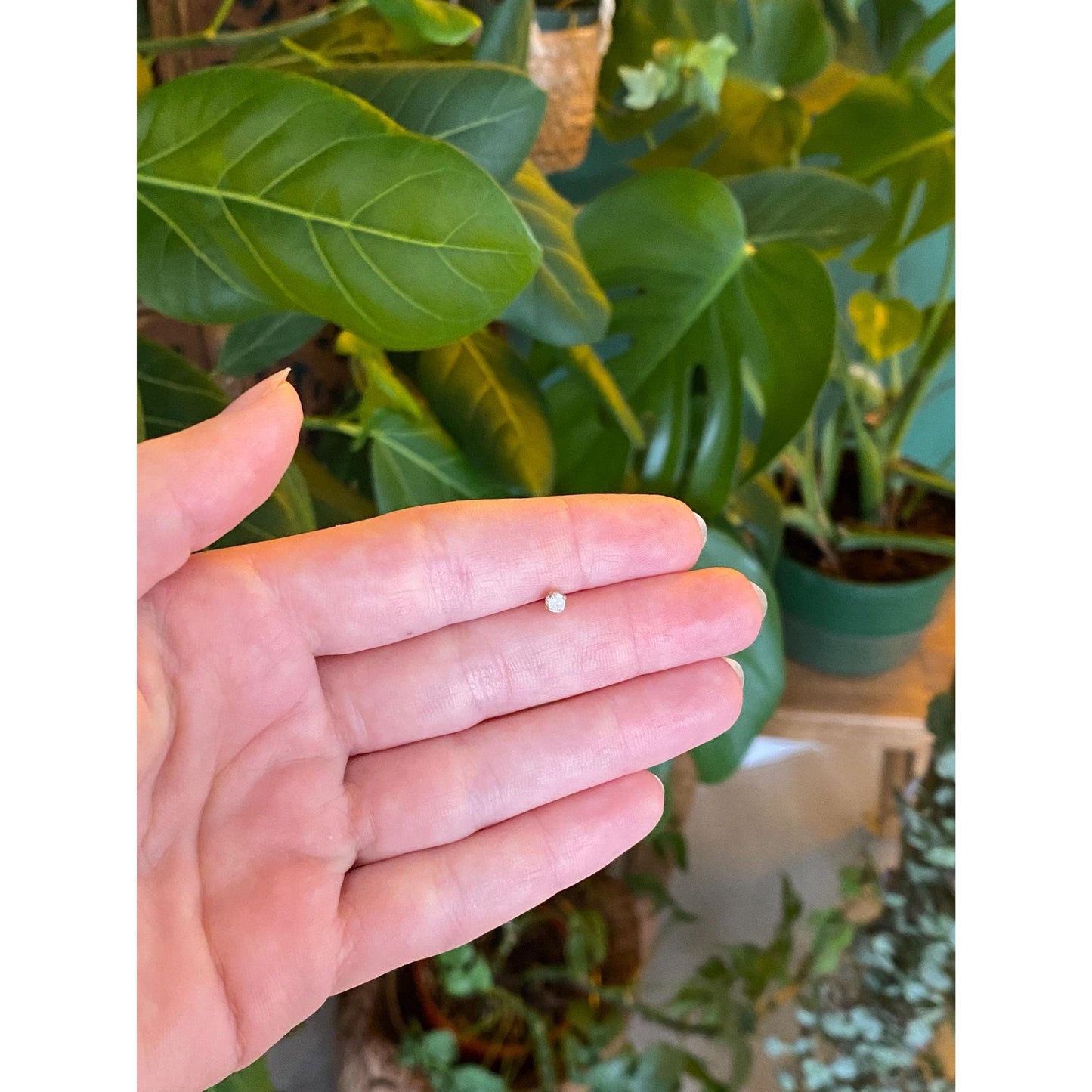 Vintage Solid 14k Yellow Gold Clear Cubic Zirconia Single Stud Earring