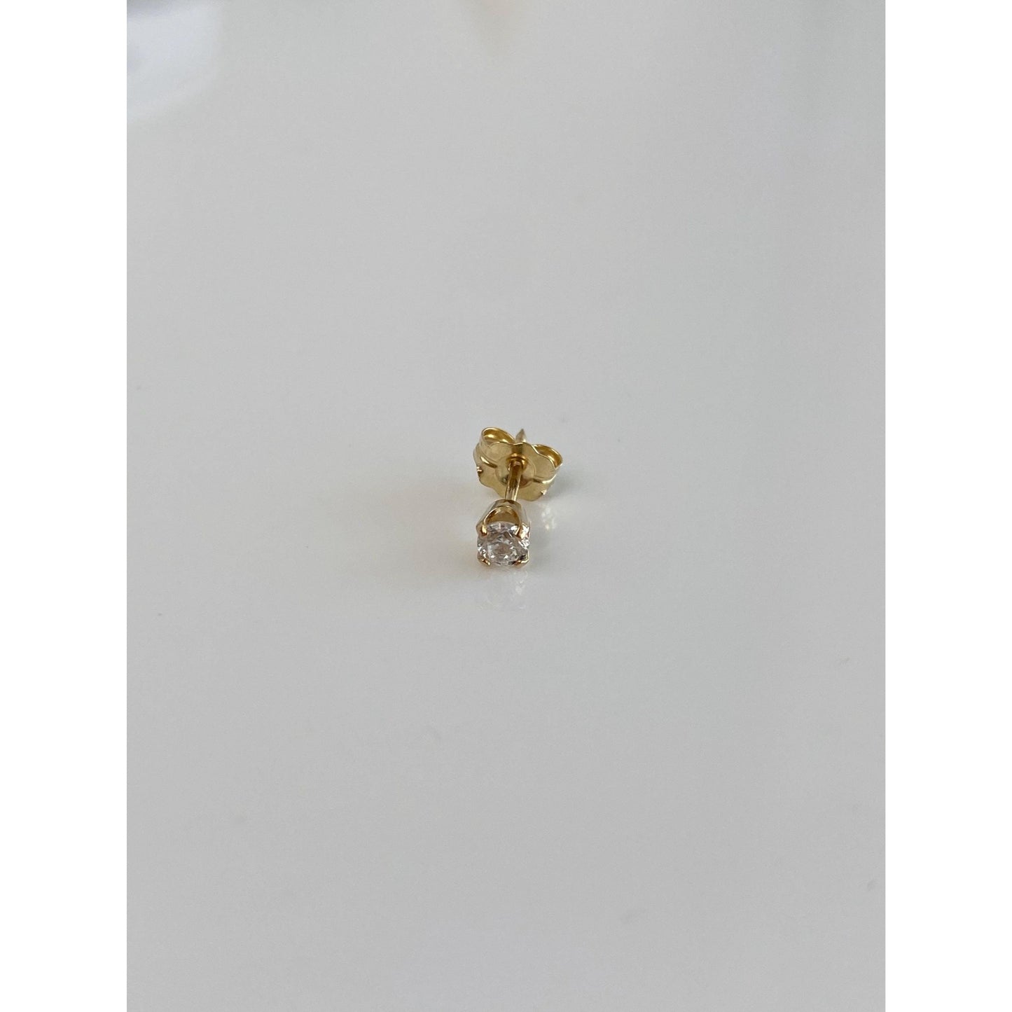 Vintage Solid 14k Yellow Gold Clear Cubic Zirconia Single Stud Earring