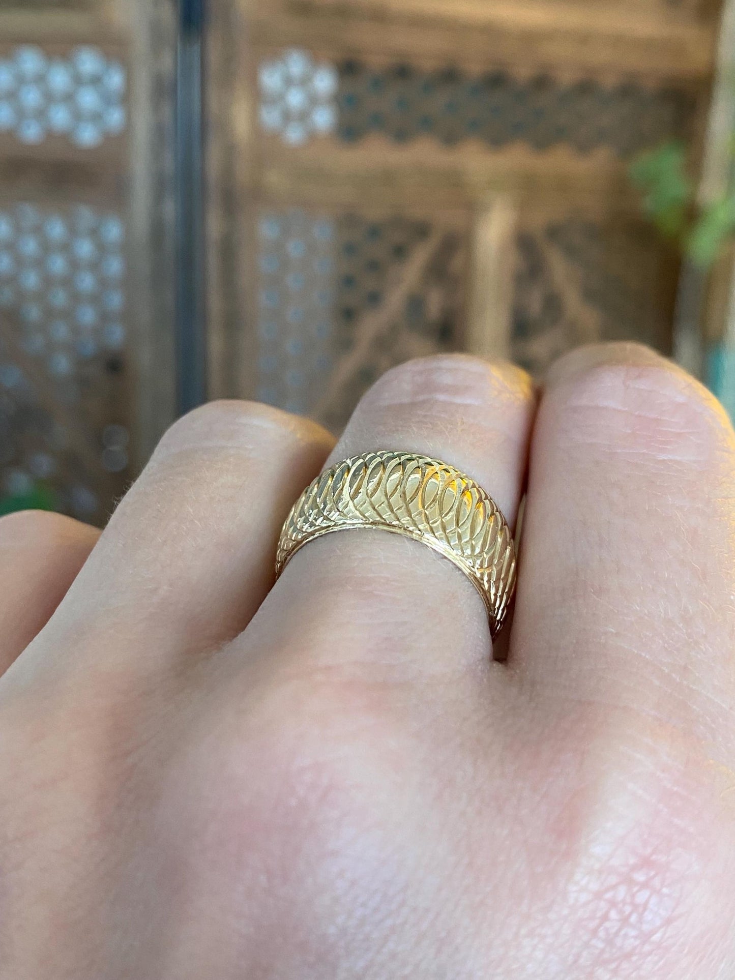 Vintage Solid 14k Yellow Gold Designed Wide Ring Band - Size 6.5