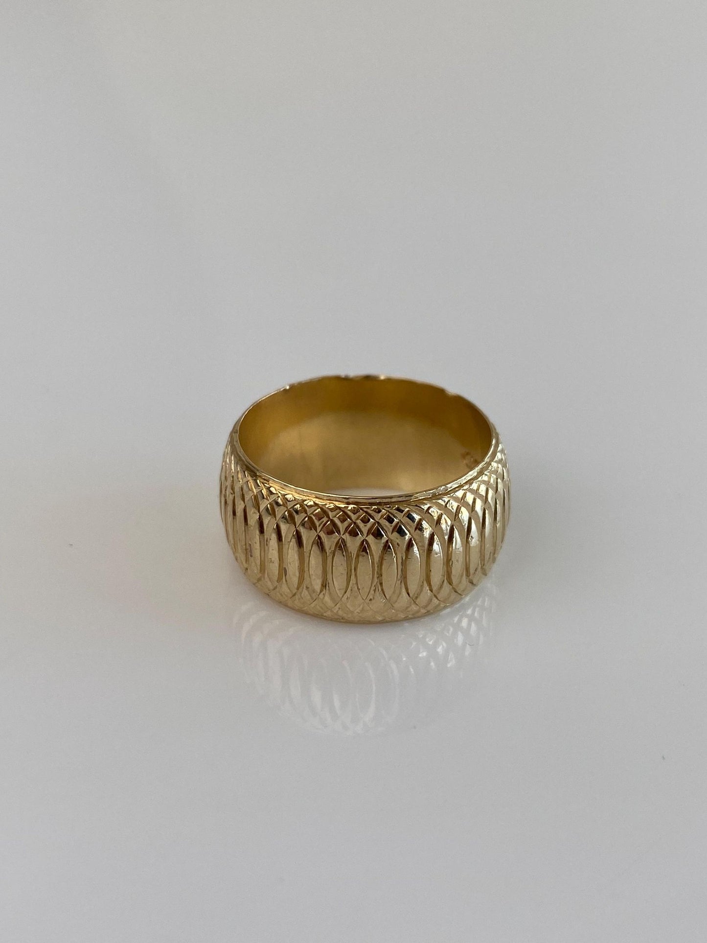 Vintage Solid 14k Yellow Gold Designed Wide Ring Band - Size 6.5