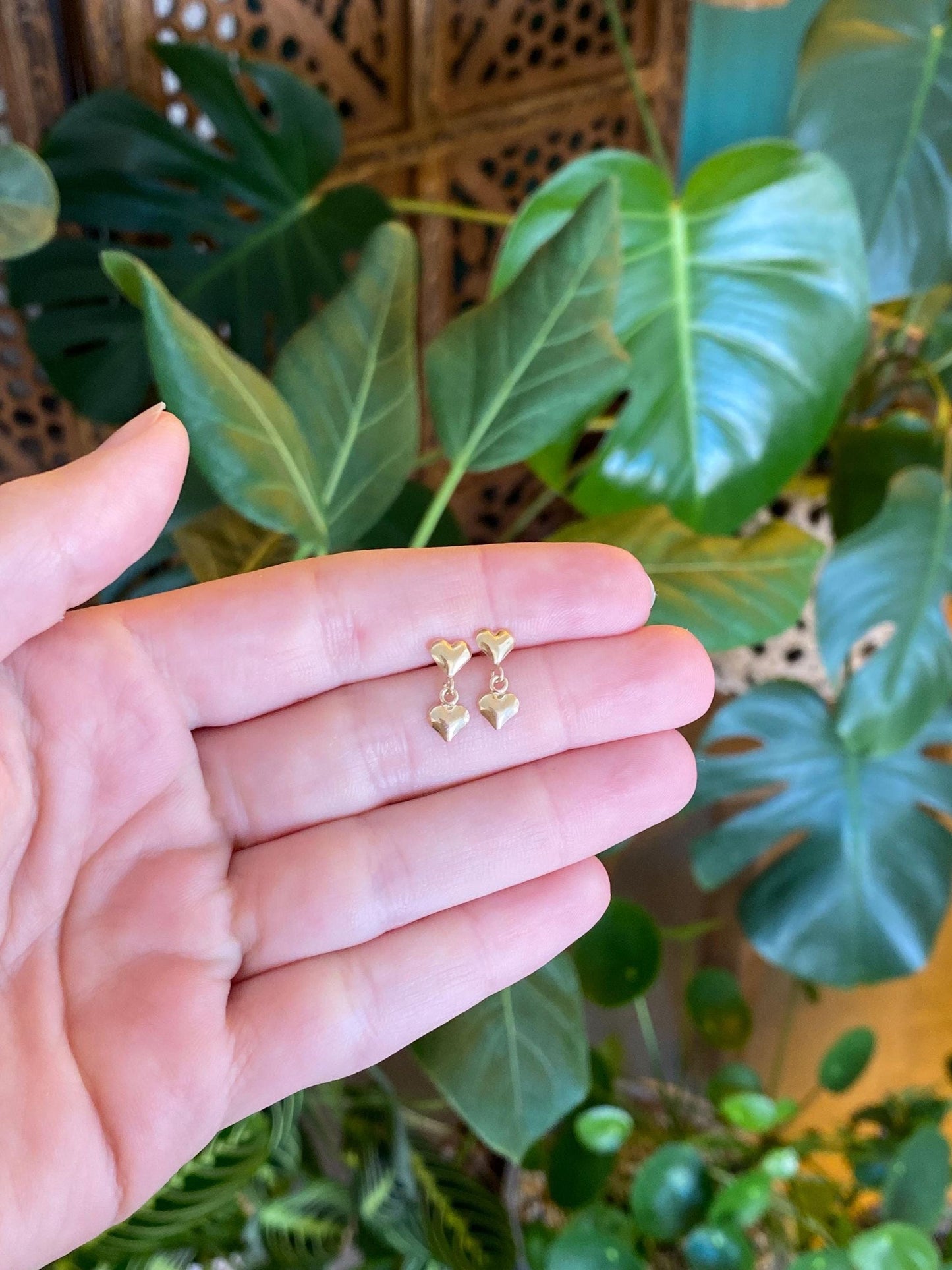 Vintage Solid 14k Yellow Gold Heart Dangle Stud Earrings