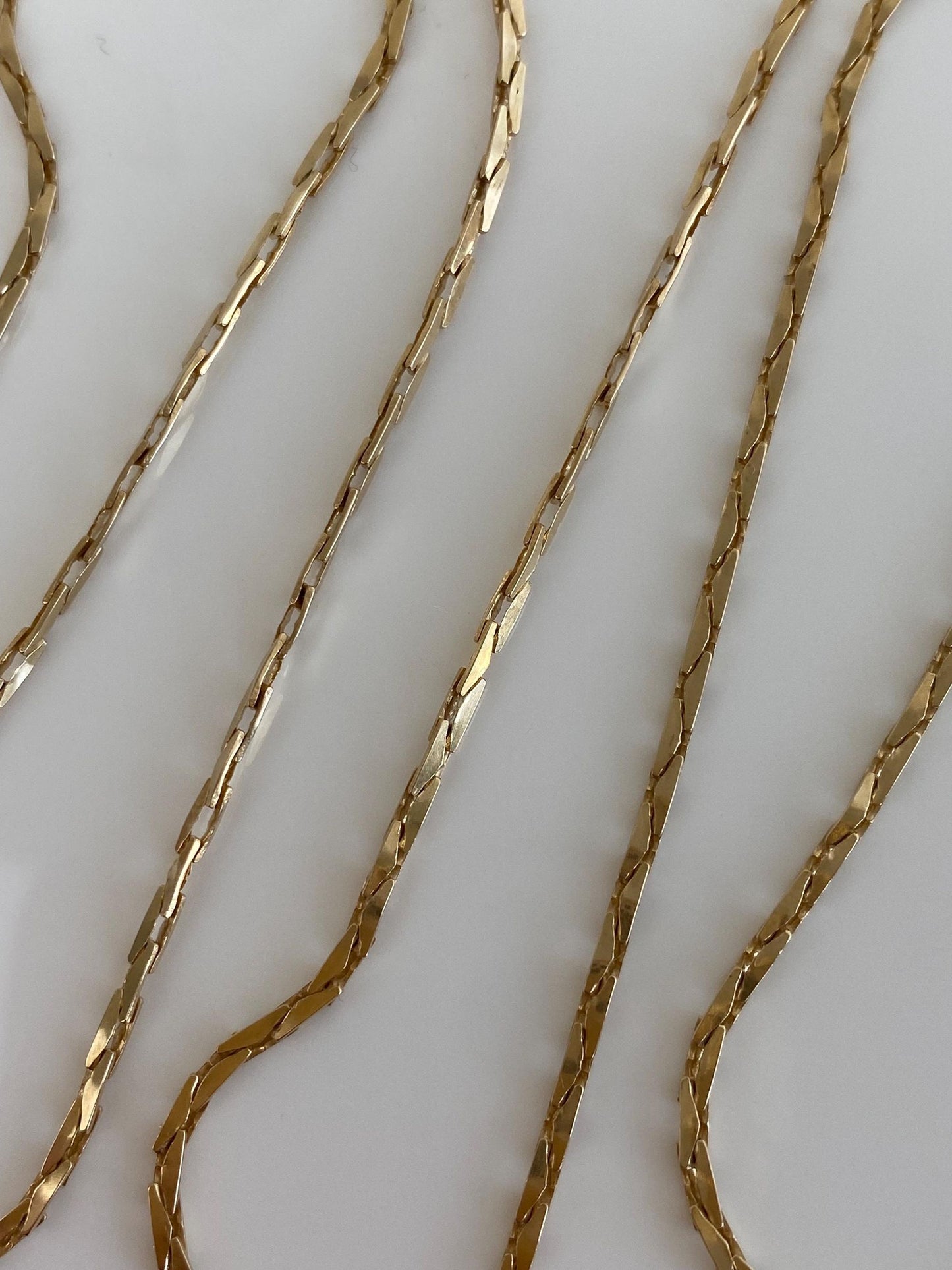 Vintage Solid 14k Yellow Gold Triangle Link Chain Necklace - 23.75 inches