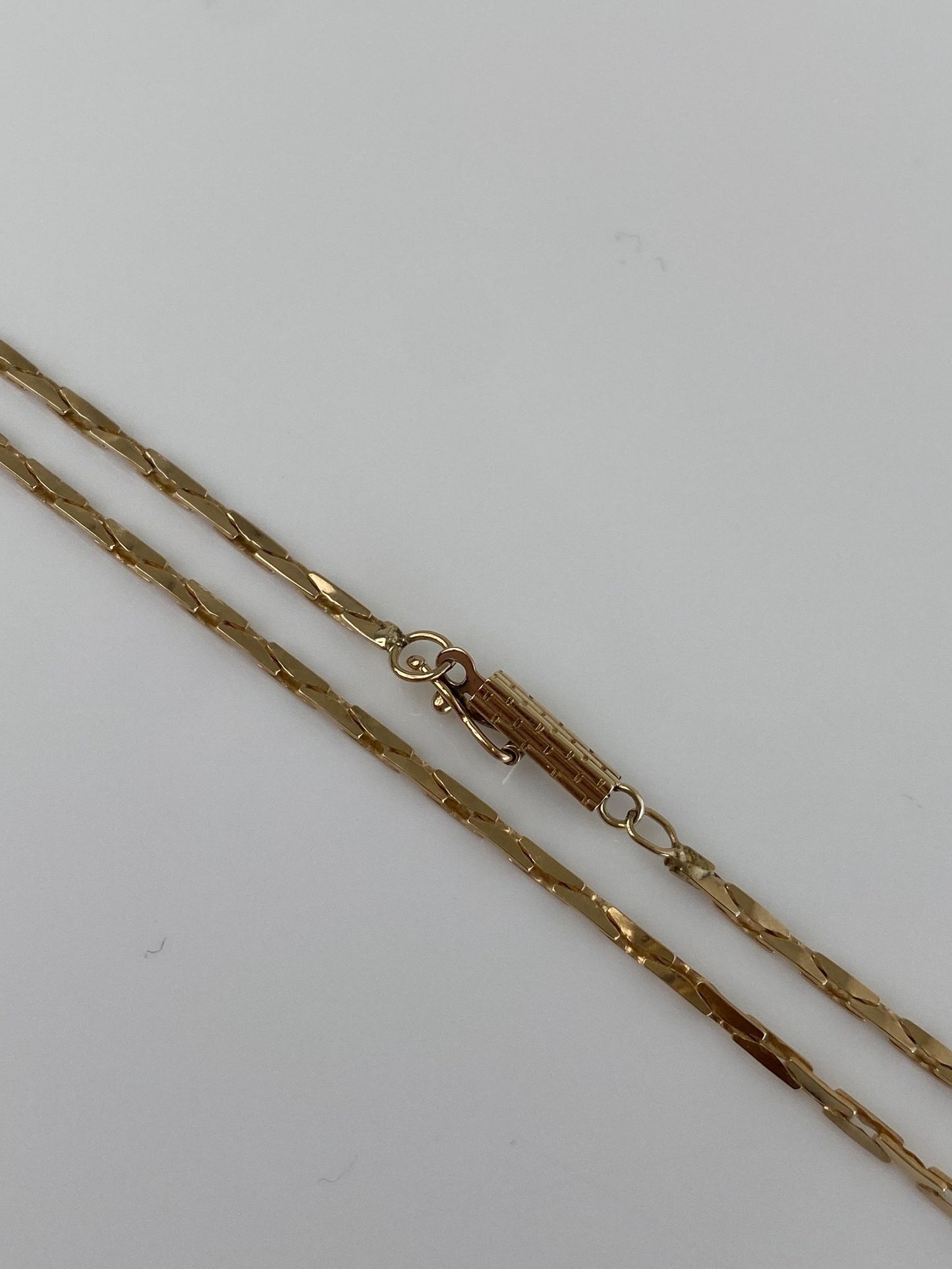Vintage Solid 14k Yellow Gold Triangle Link Chain Necklace - 23.75 inches
