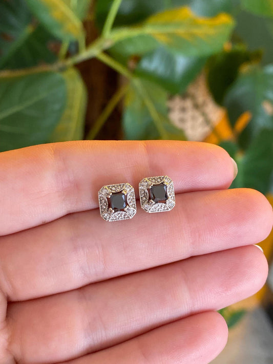 Vintage Solid 10k White Gold Hematite & Diamond Stud Earrings
