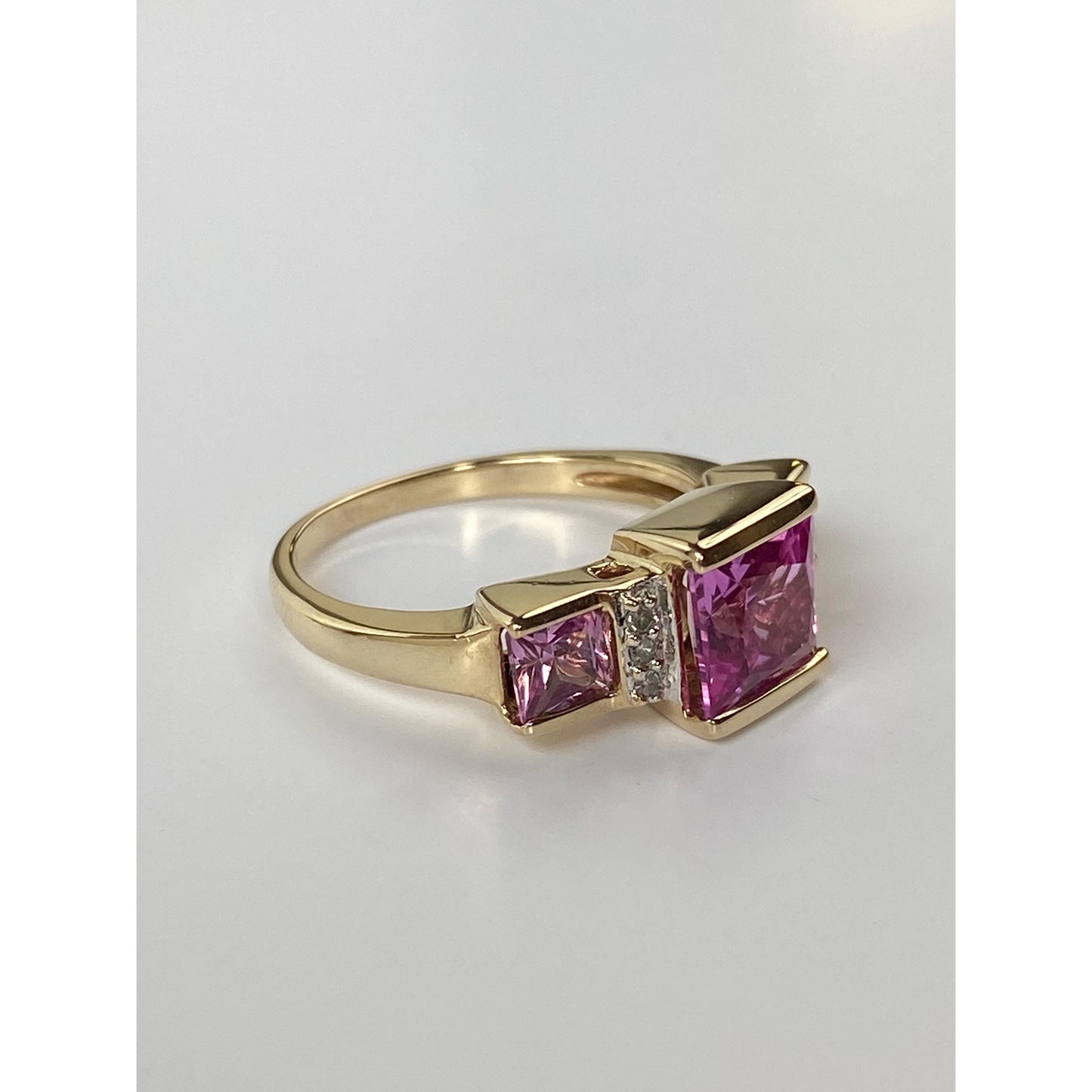 Vintage Solid 10k Yellow Gold Pink Sapphire Diamond Ring - Size 6.5