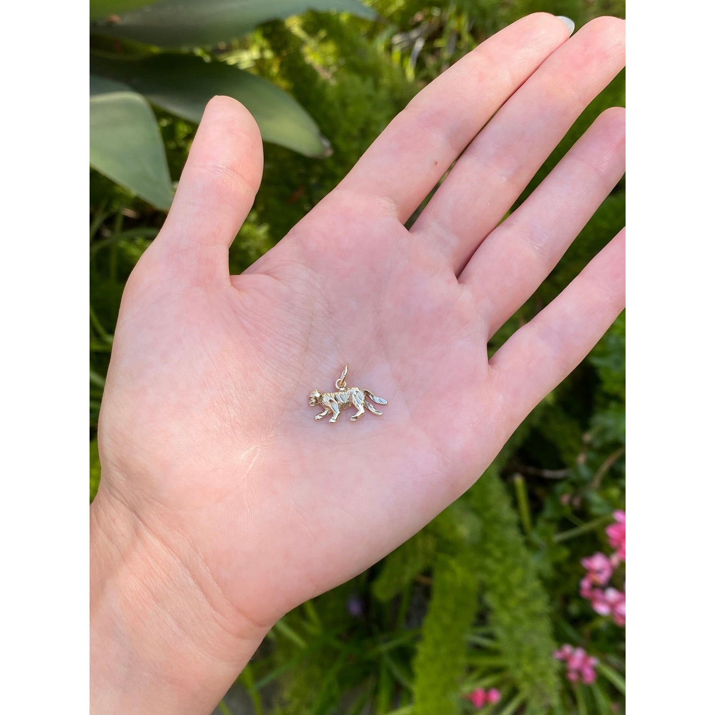 Vintage Solid 14k Yellow Gold Bobcat Charm