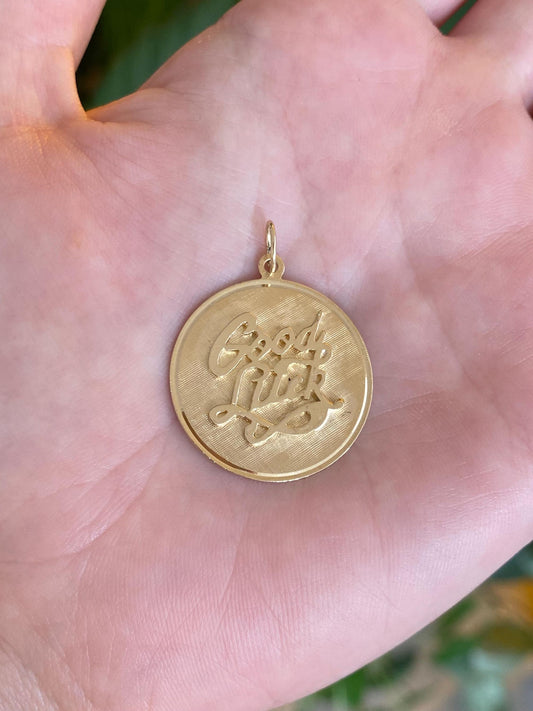 Vintage Solid 14k Yellow Gold Crosshatch Pattern 'Good Luck' Charm
