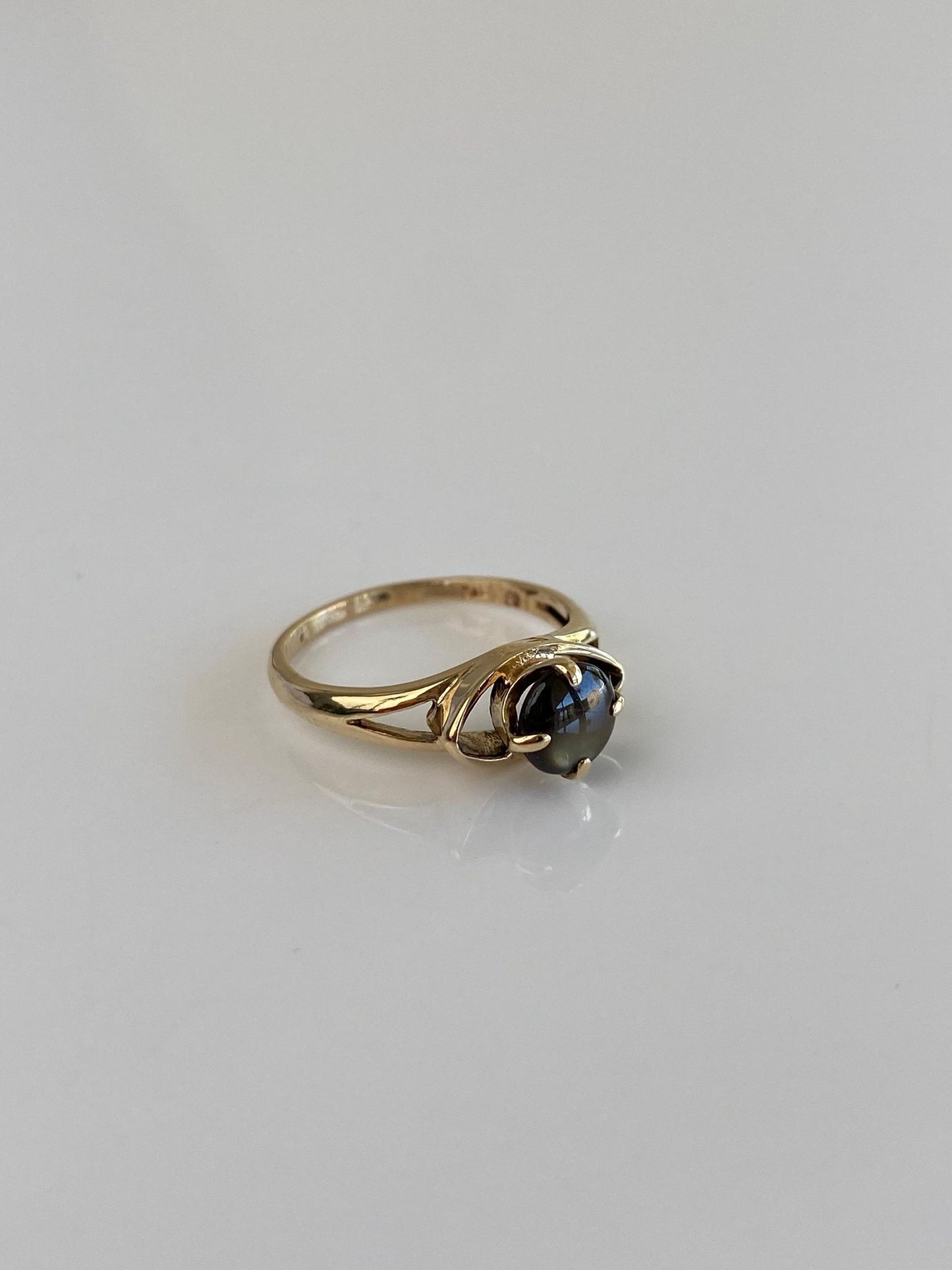 Vintage Solid 10k Yellow Gold Star Sapphire Ring - Size 4
