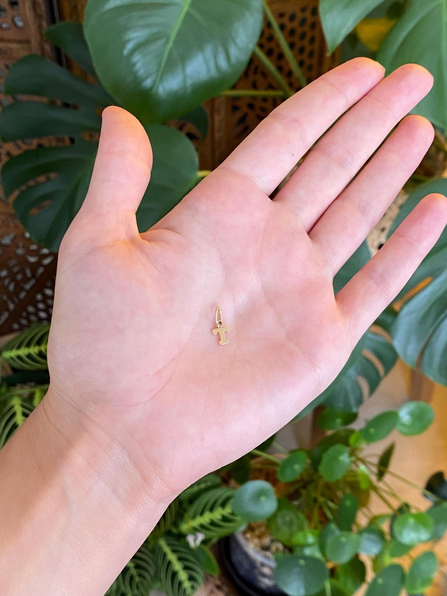 Vintage Solid 14k Yellow Gold Initial 'T' Charm