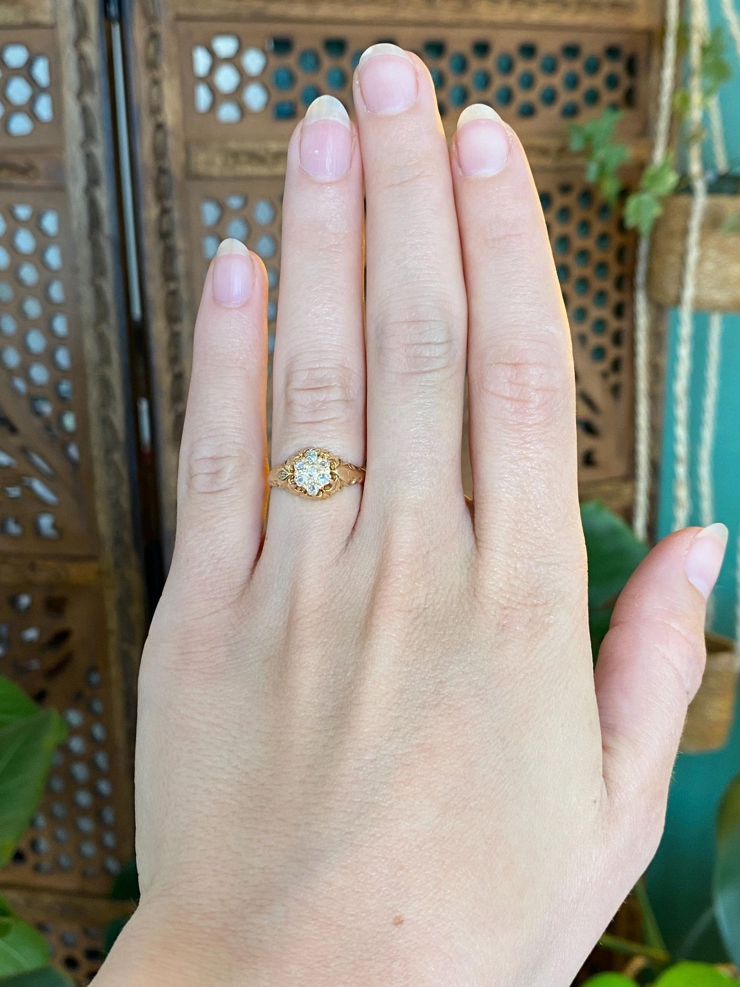 Vintage Solid 14k Yellow Gold Old Mine Cut Diamond Cluster Designed Ring - Size 5.5