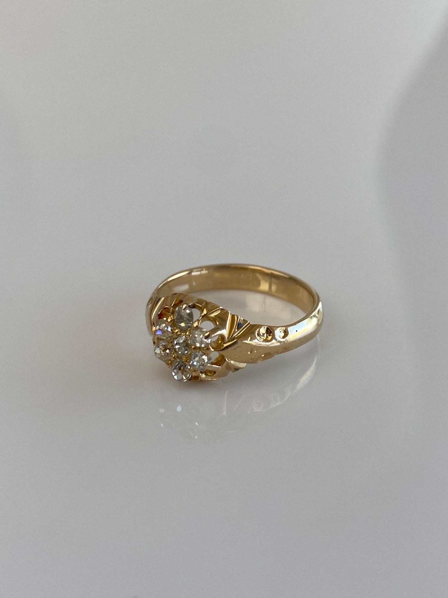 Vintage Solid 14k Yellow Gold Old Mine Cut Diamond Cluster Designed Ring - Size 5.5