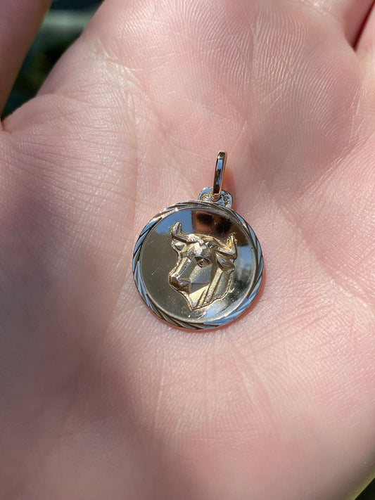 Vintage Solid 14k Yellow Gold Large Taurus Zodiac Charm