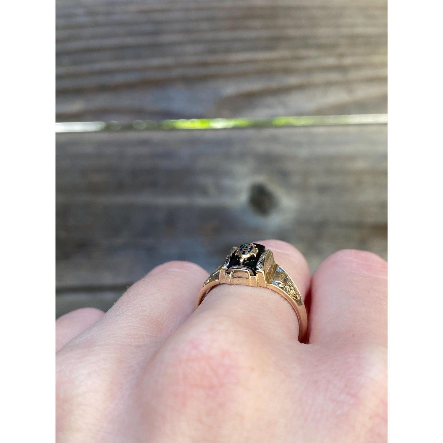 Vintage Solid 10k Yellow Gold Green Spinel NR Tigers Class Ring - Size 7