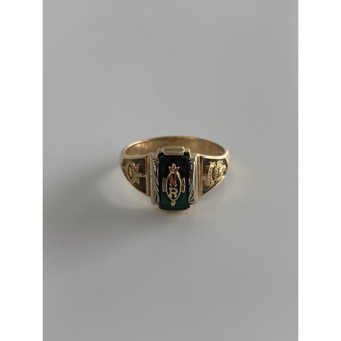 Vintage Solid 10k Yellow Gold Green Spinel NR Tigers Class Ring - Size 7