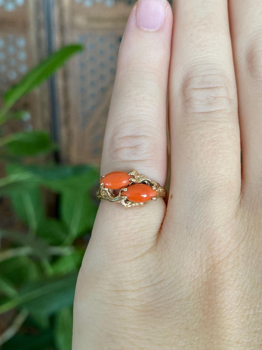 Vintage Solid 14k Yellow Gold Marquis Coral Ring - Size 3