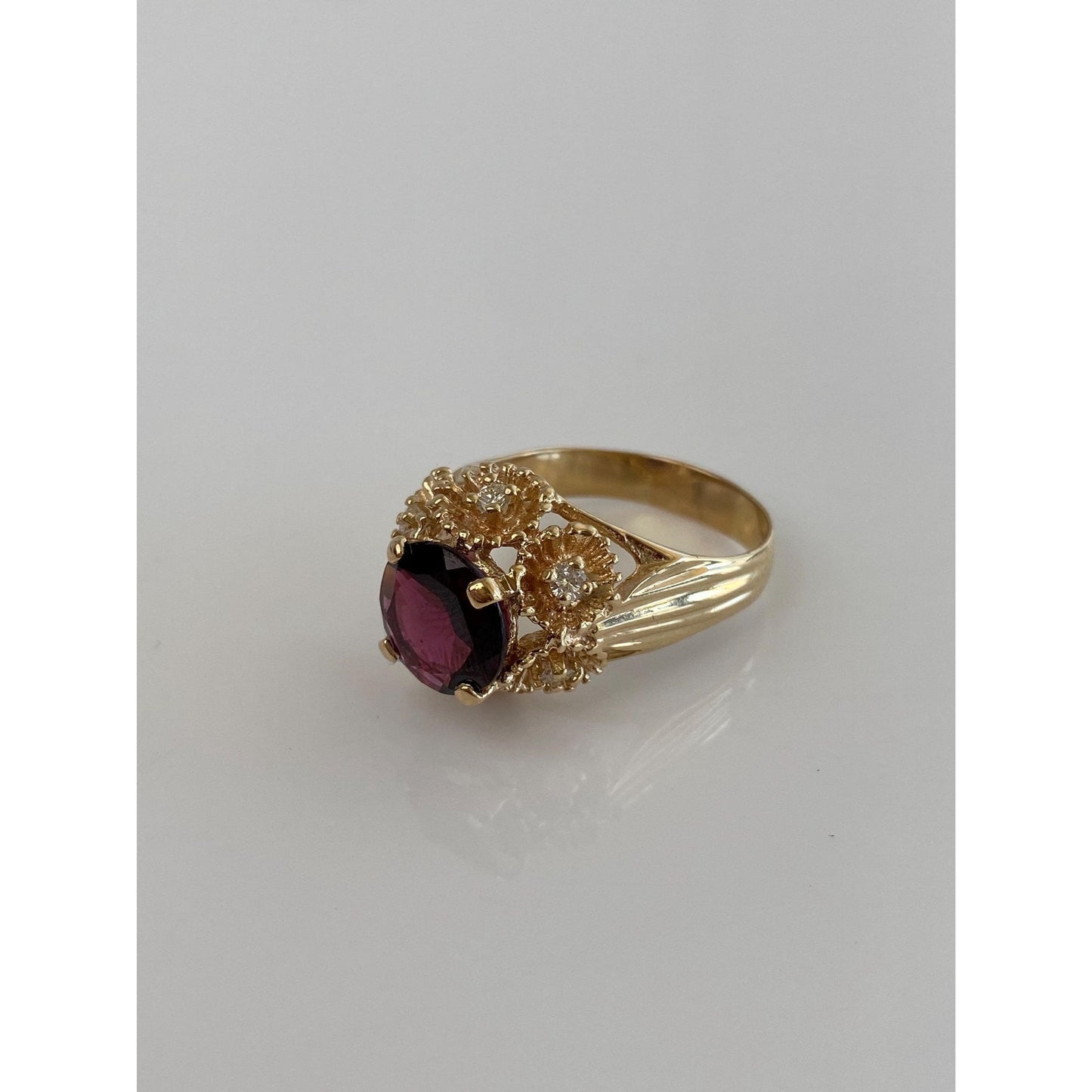 Vintage Solid 14k Yellow Gold Pink Tourmaline Diamond Ring - Size 9.5