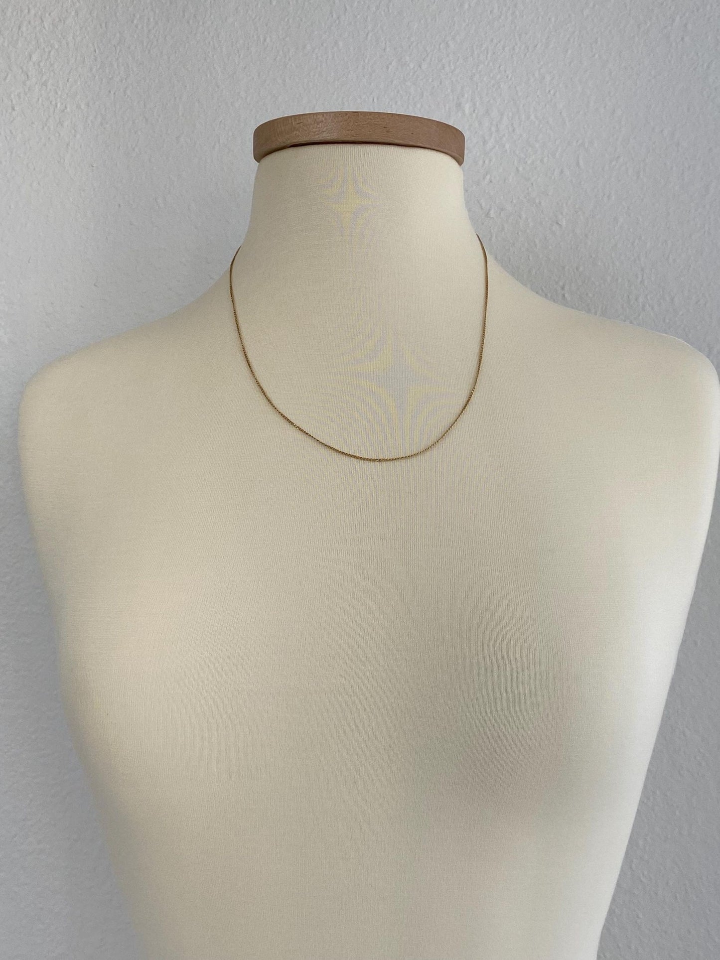 Vintage Solid 14k Yellow Gold Elongated Curb Chain Necklace - 21.75 inches