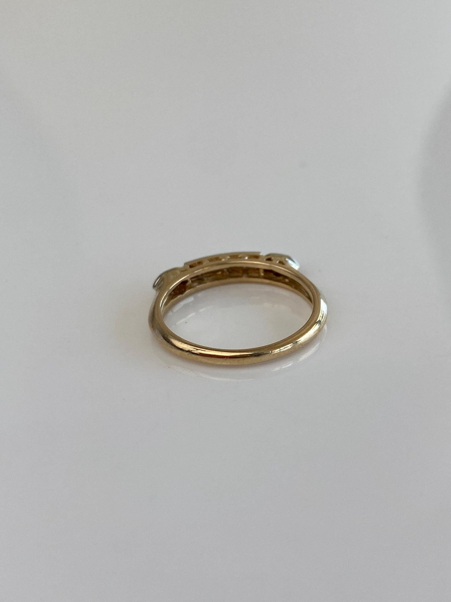 Vintage Solid 14k White & Yellow Gold Diamond Ring Band - Size 5.75