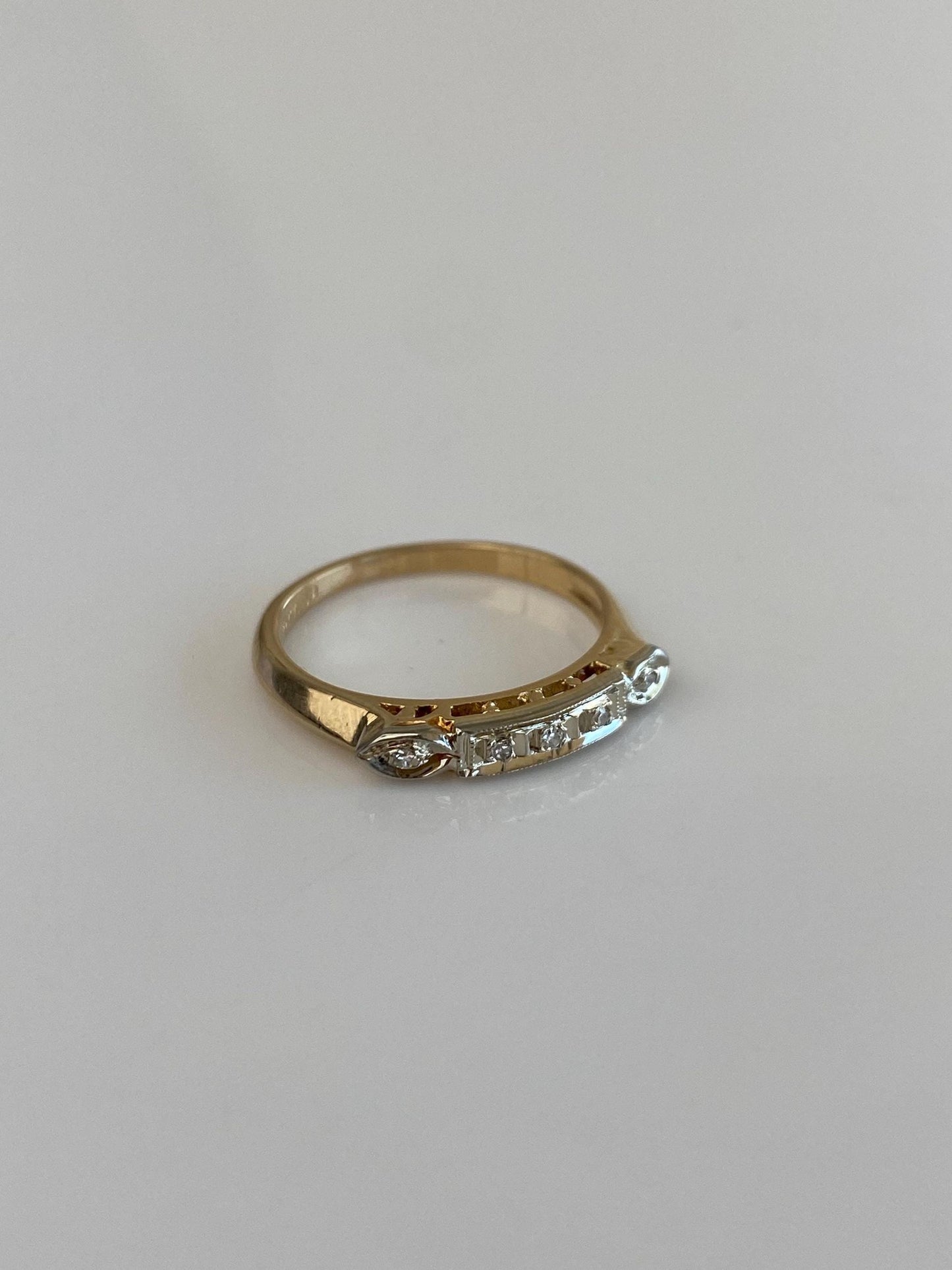 Vintage Solid 14k White & Yellow Gold Diamond Ring Band - Size 5.75
