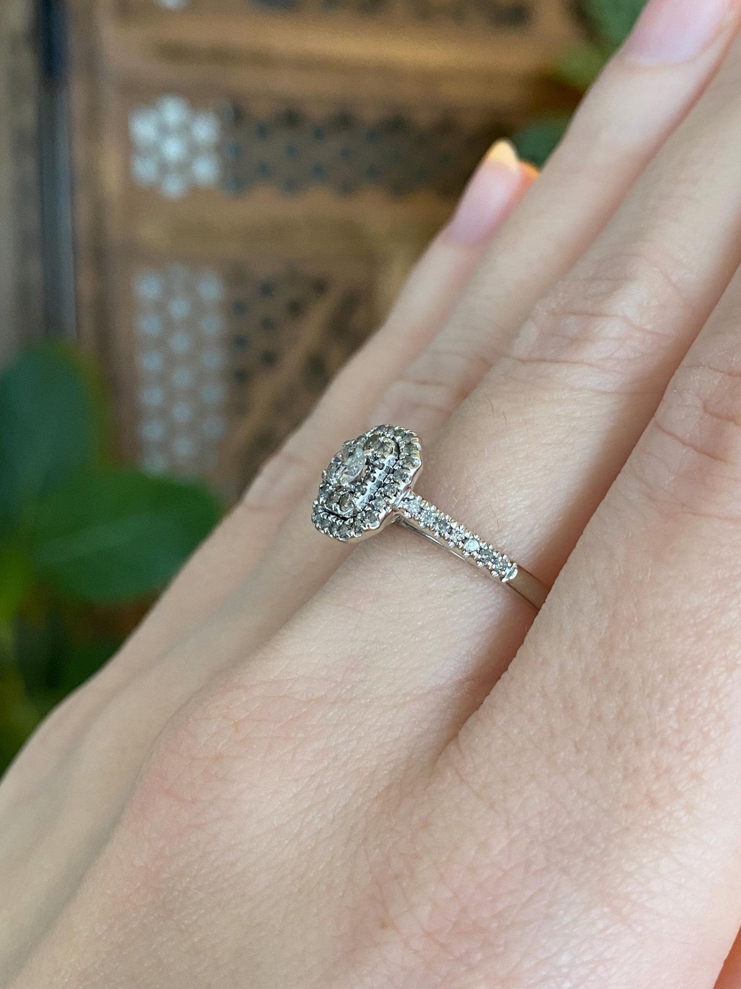 Vintage Solid 10k White Gold Diamond Ring - Size 6.75